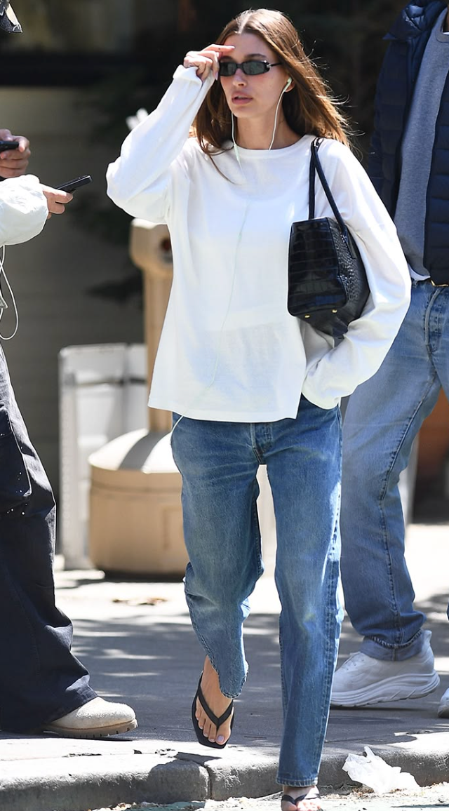 The Anti-Trend Uniform: Chic White Tees & Denim That Always Work