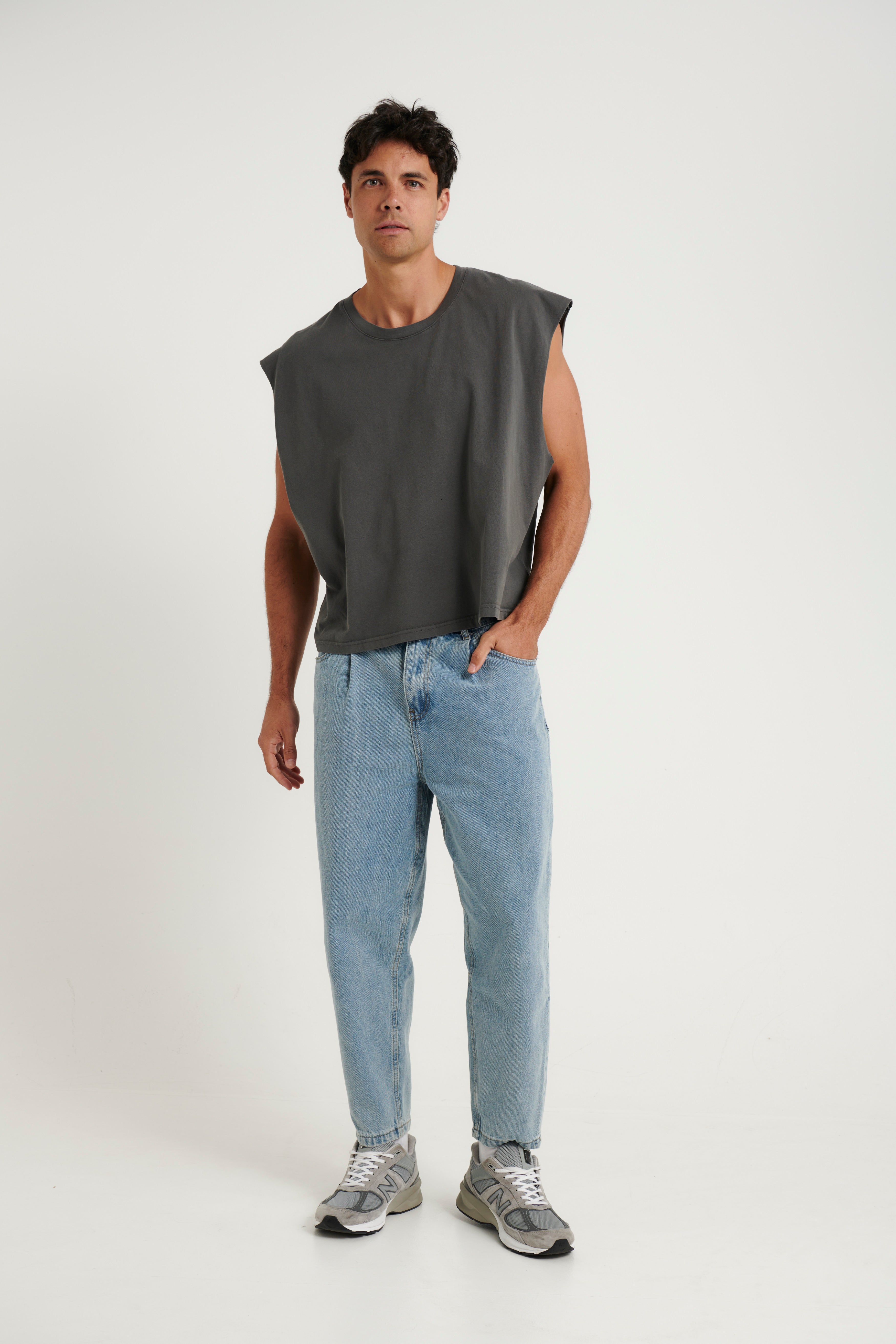 NTH Crop Box Tank Charcoal