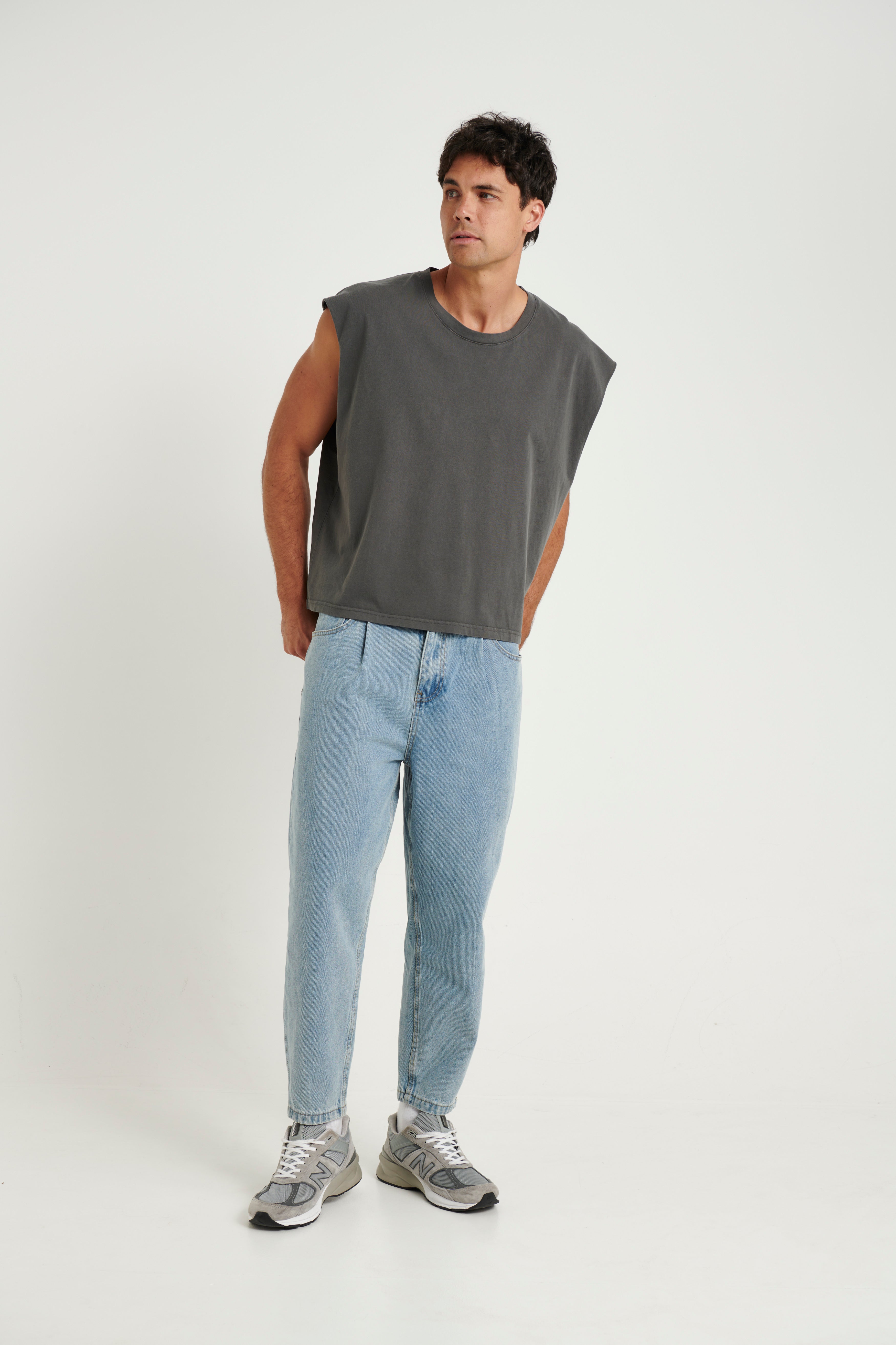 NTH Crop Box Tank Charcoal