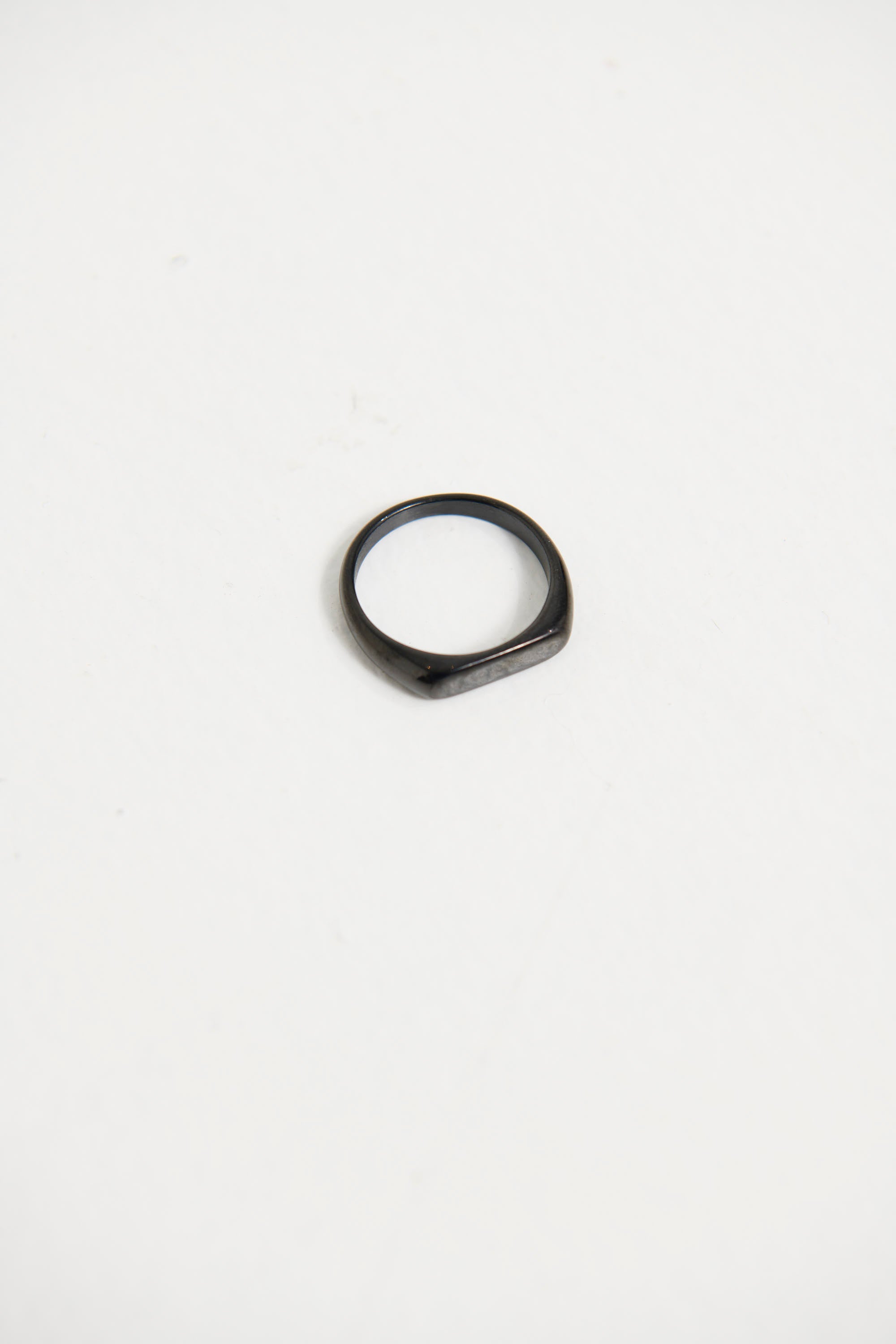 NTH Slim Signet Ring Black - FINAL SALE