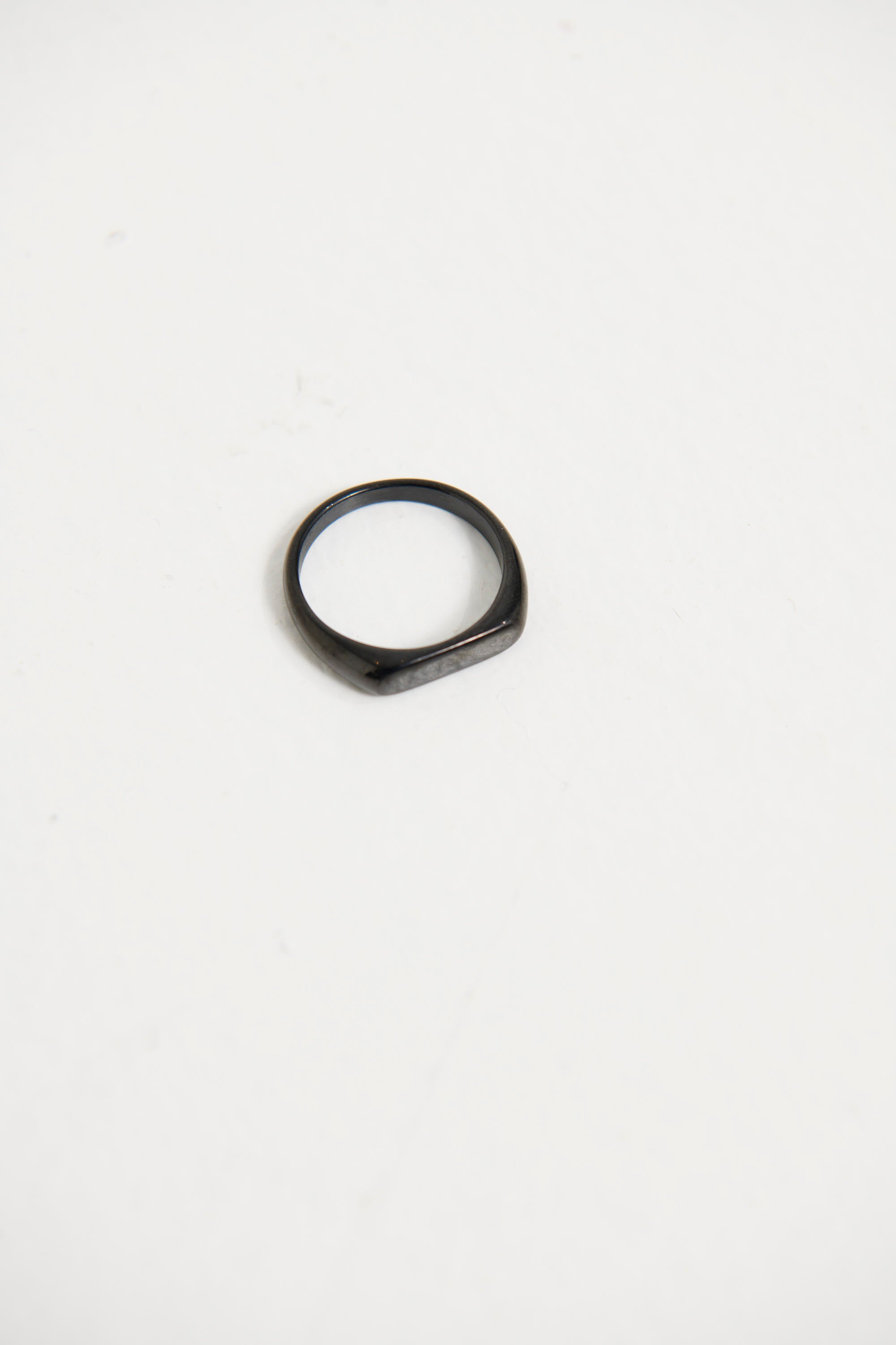 NTH Slim Signet Ring Black - FINAL SALE