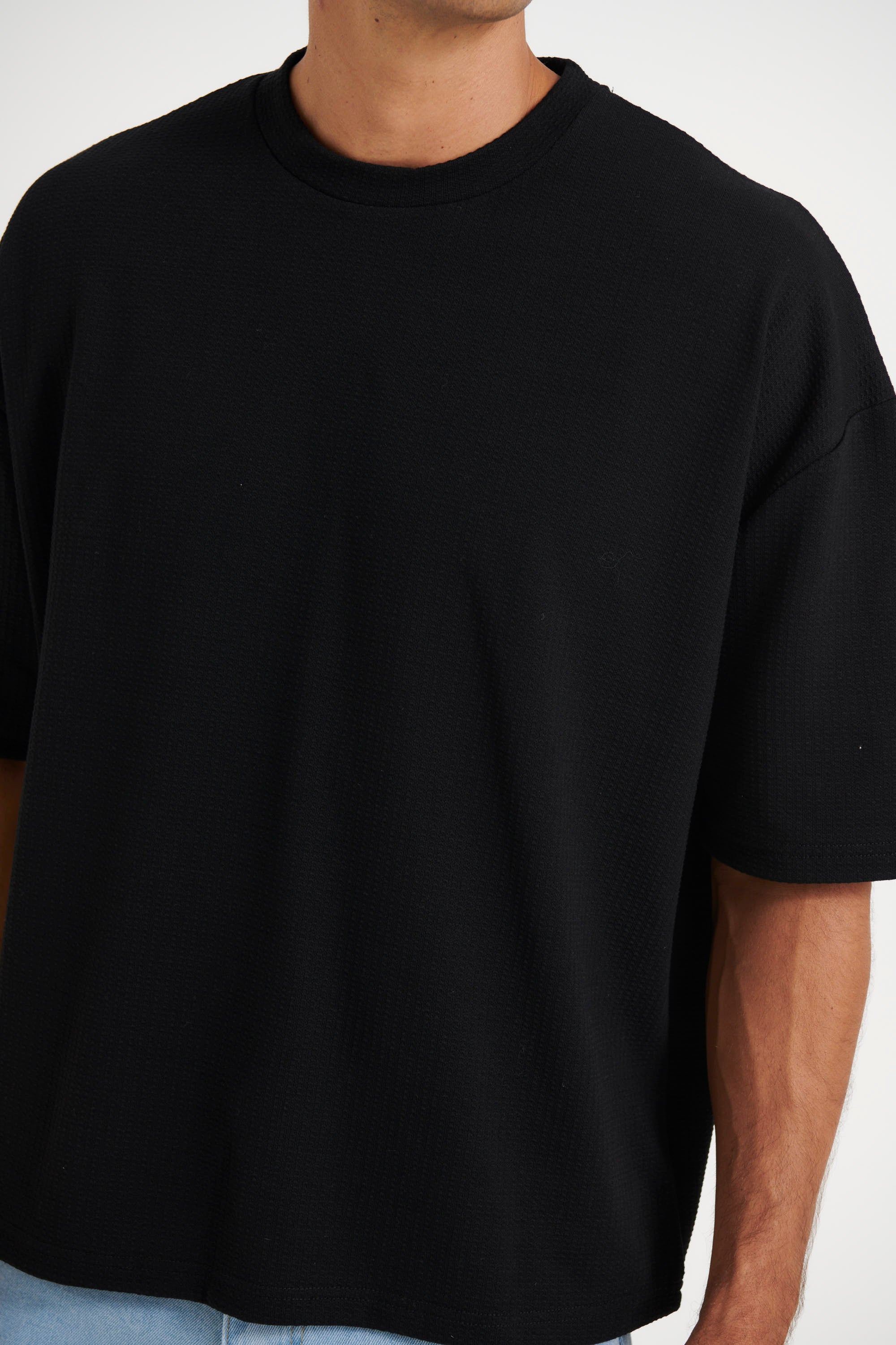 Texture Drop Sleeve Tee Black