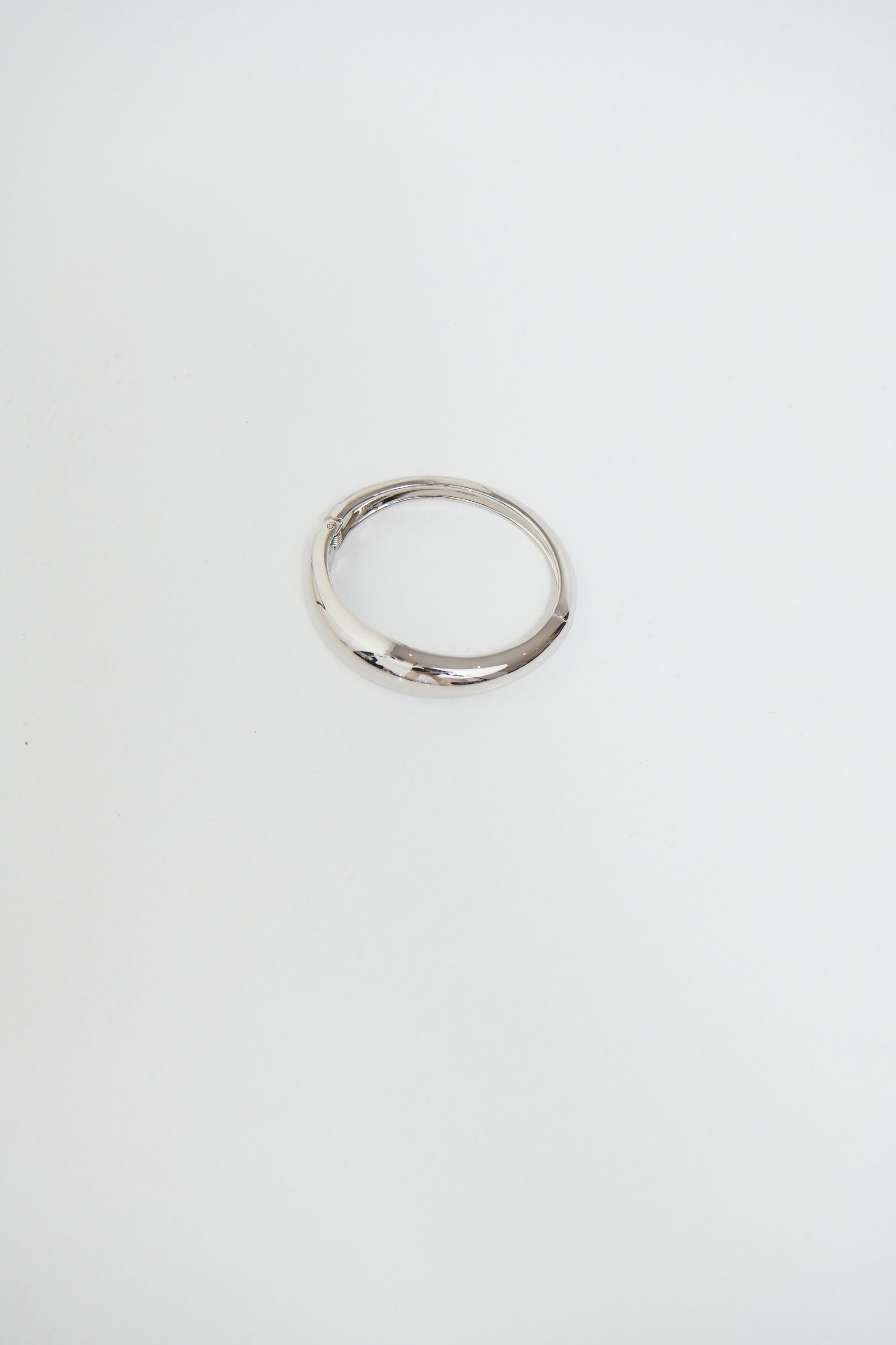 Cacia Bangle Silver