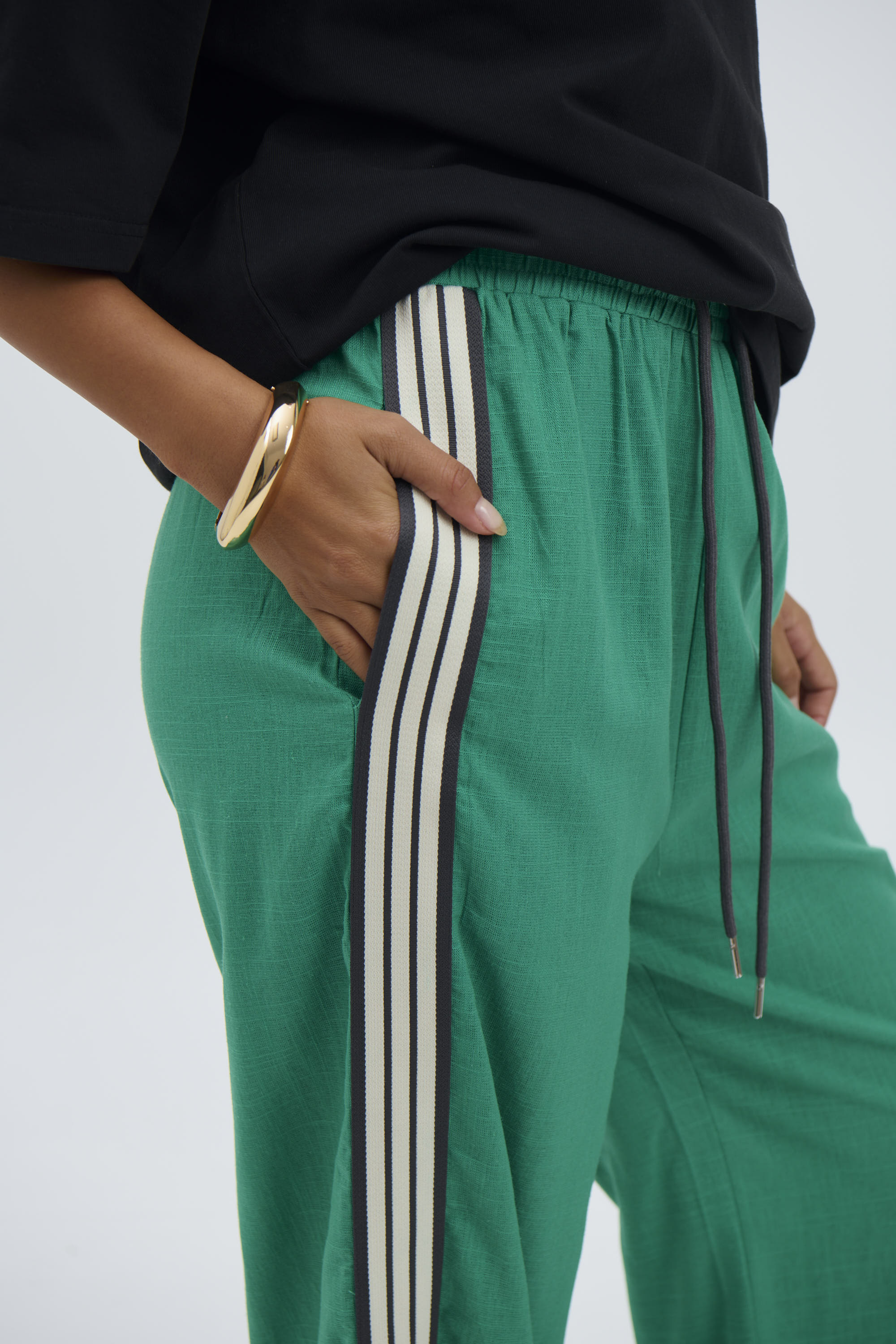 Leesa Pant Green