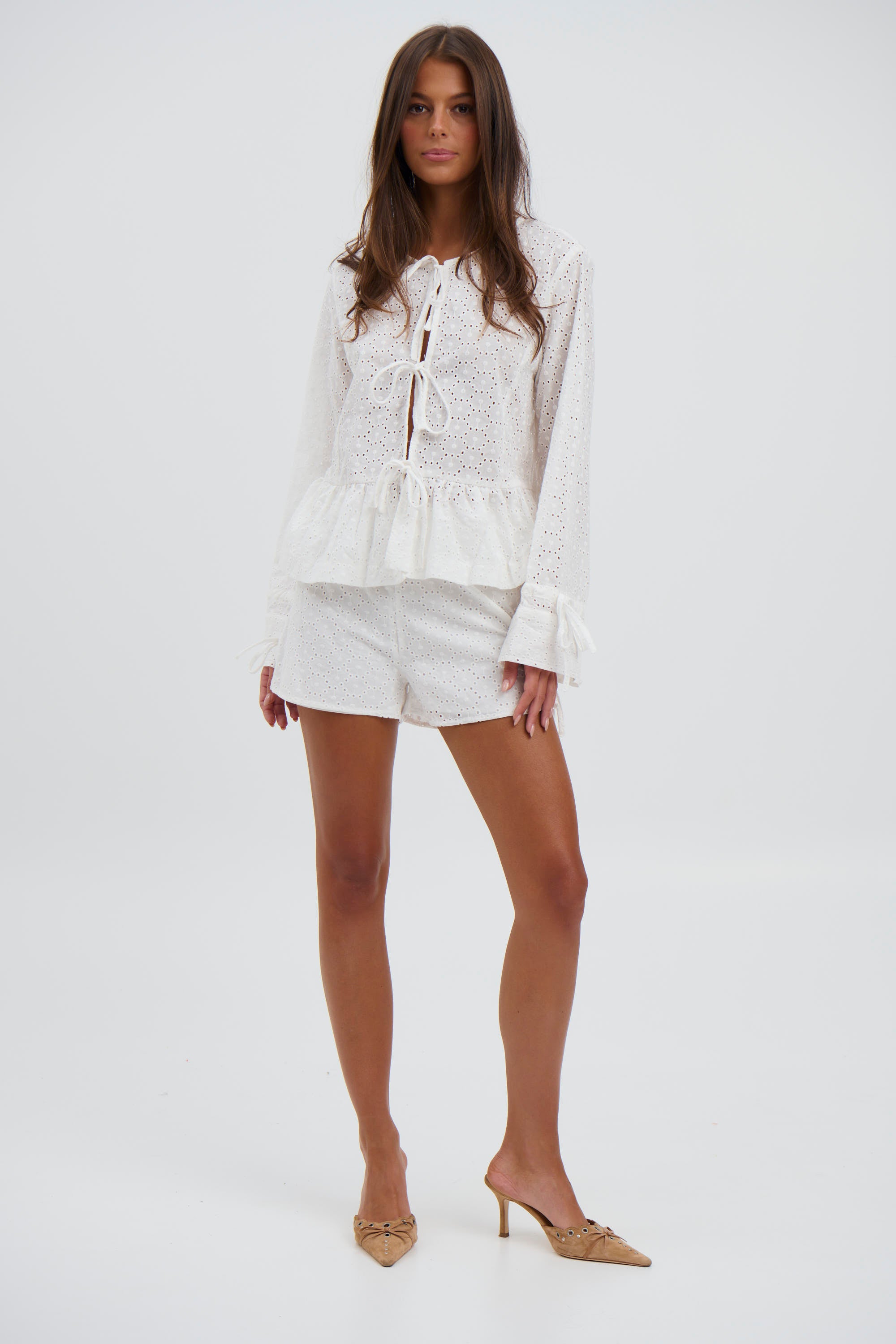 Tobi Broderie Top White - FINAL SALE