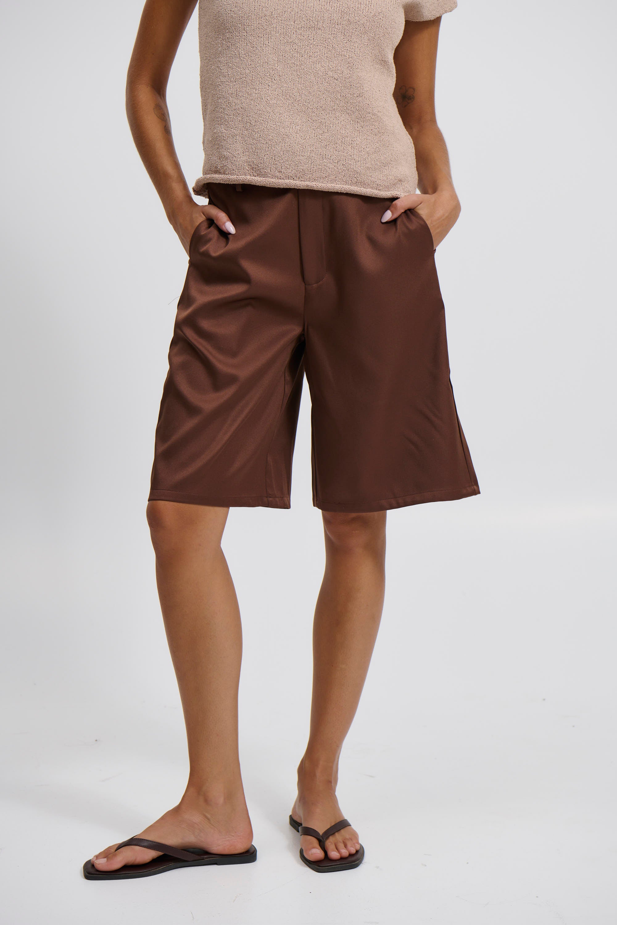 Narla Bermuda Short Chocolate