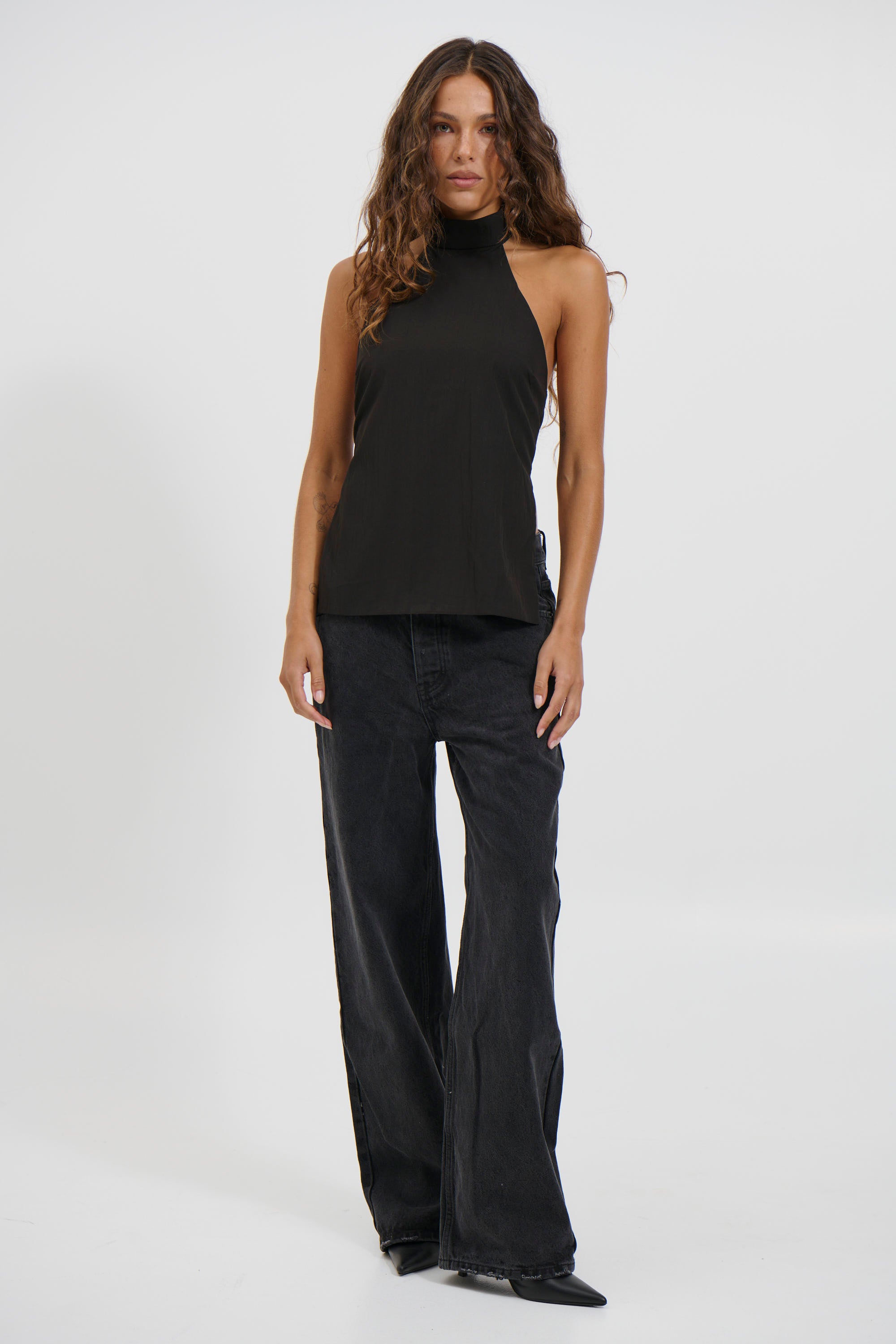 Dusky Top Black