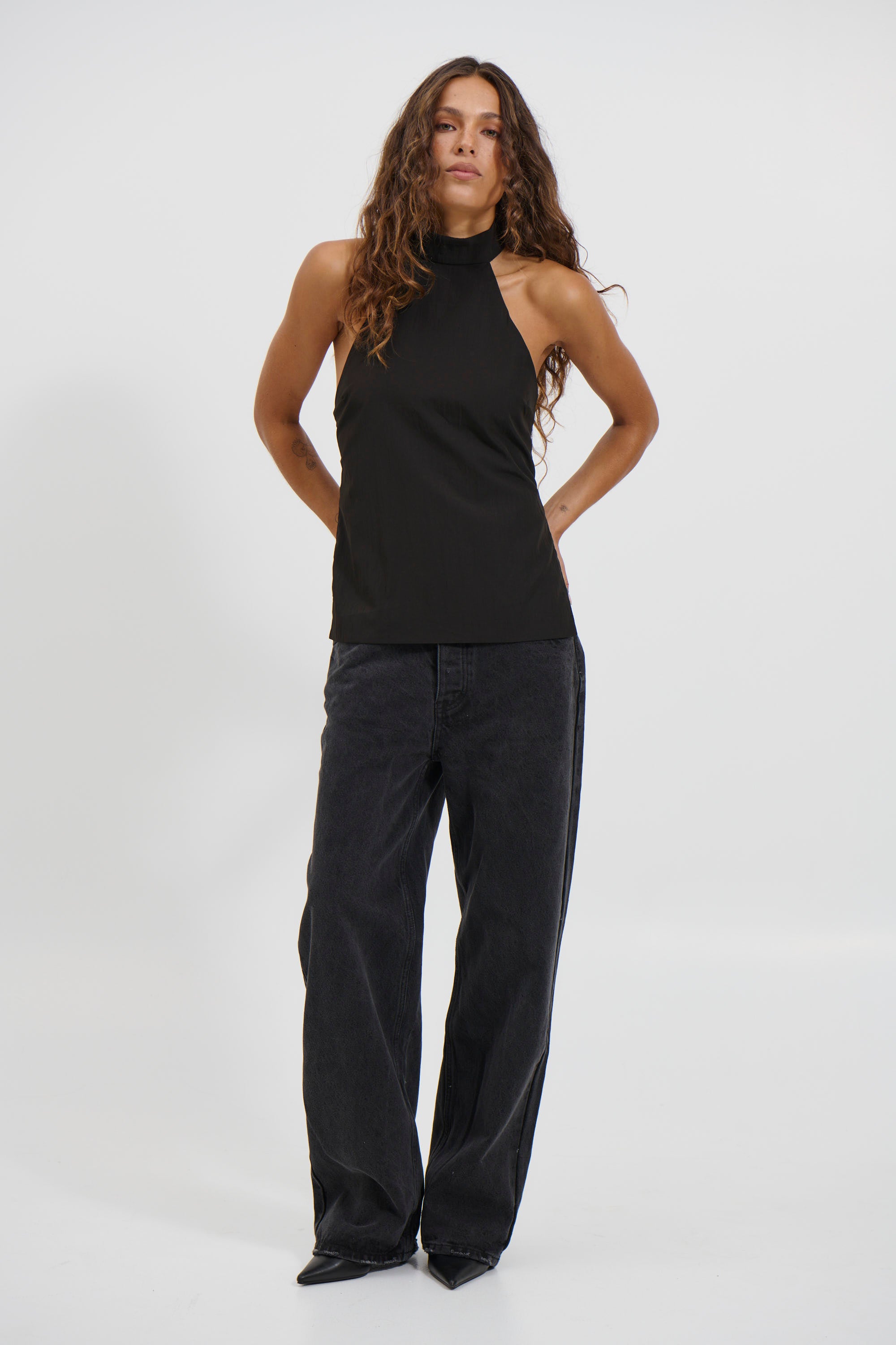 Dusky Top Black