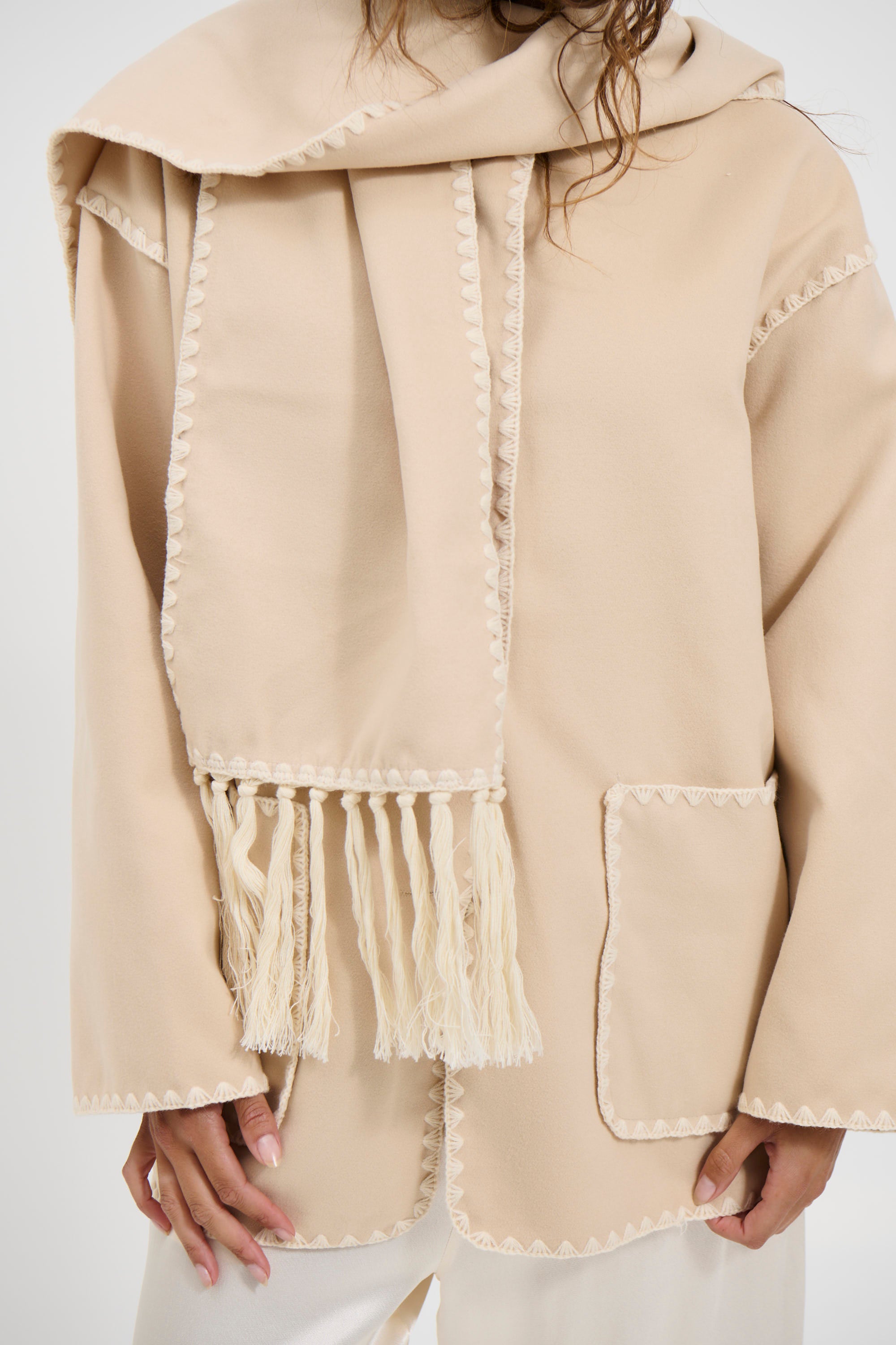 Alaska Scarf Jacket Beige