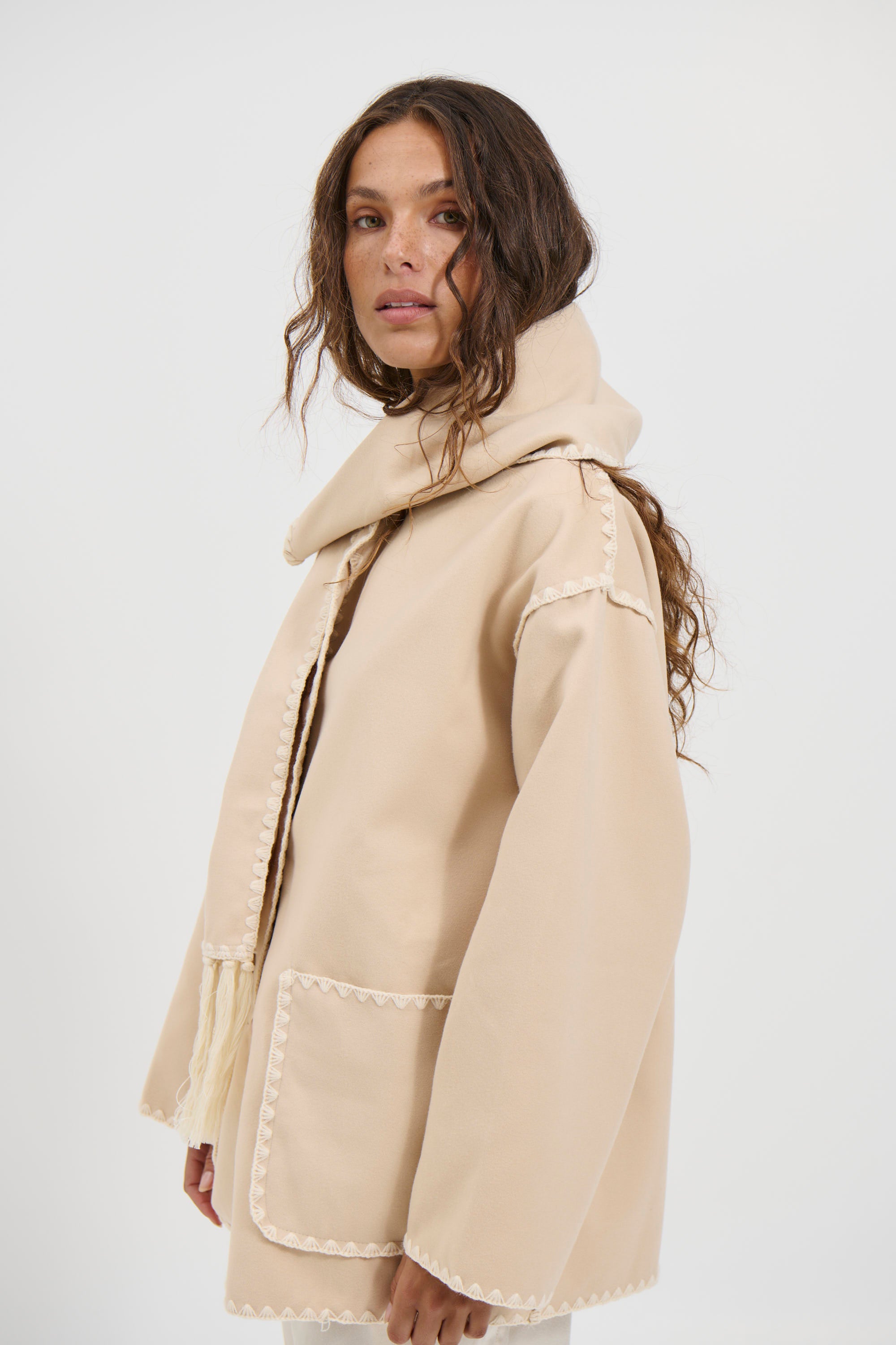 Alaska Scarf Jacket Beige