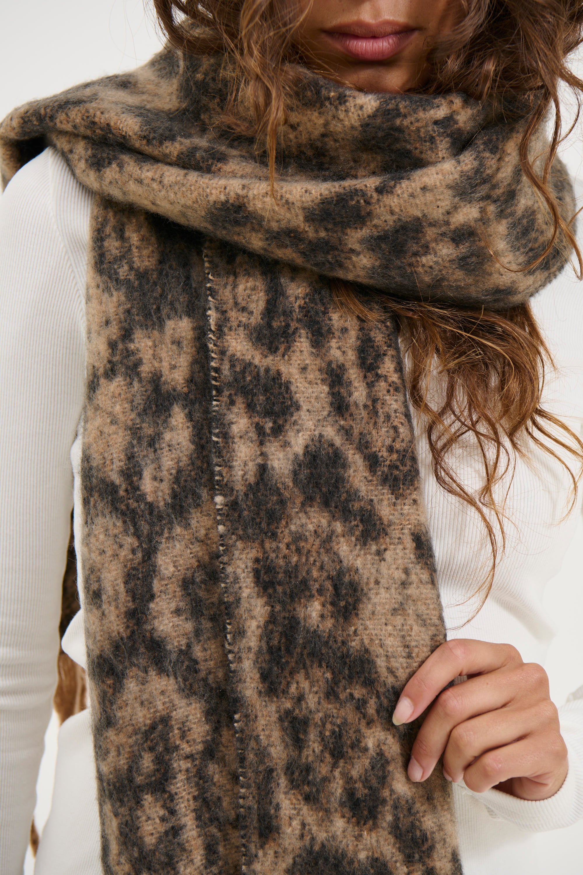 Leopard Scarf Brown