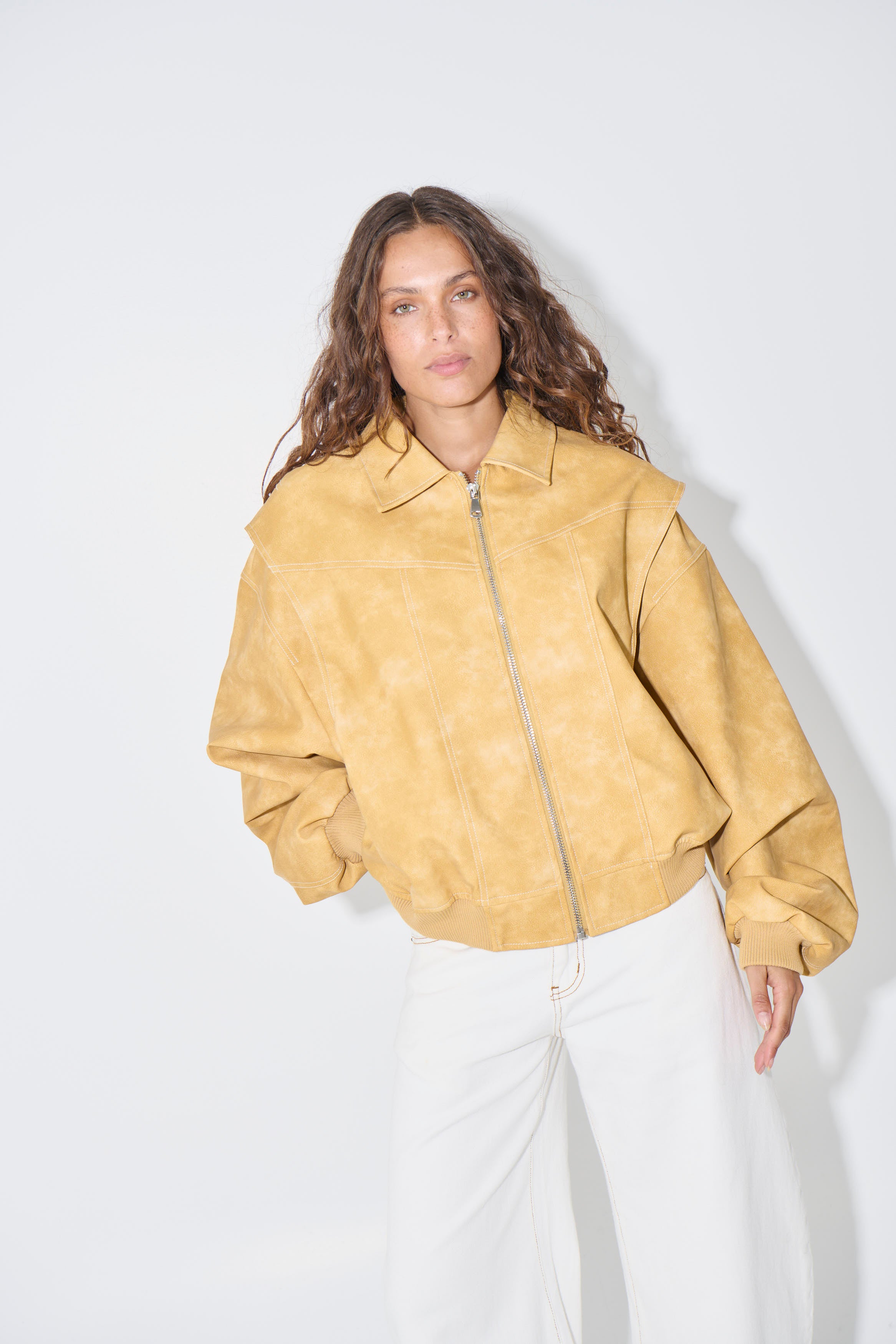 Vista Bomber Mustard