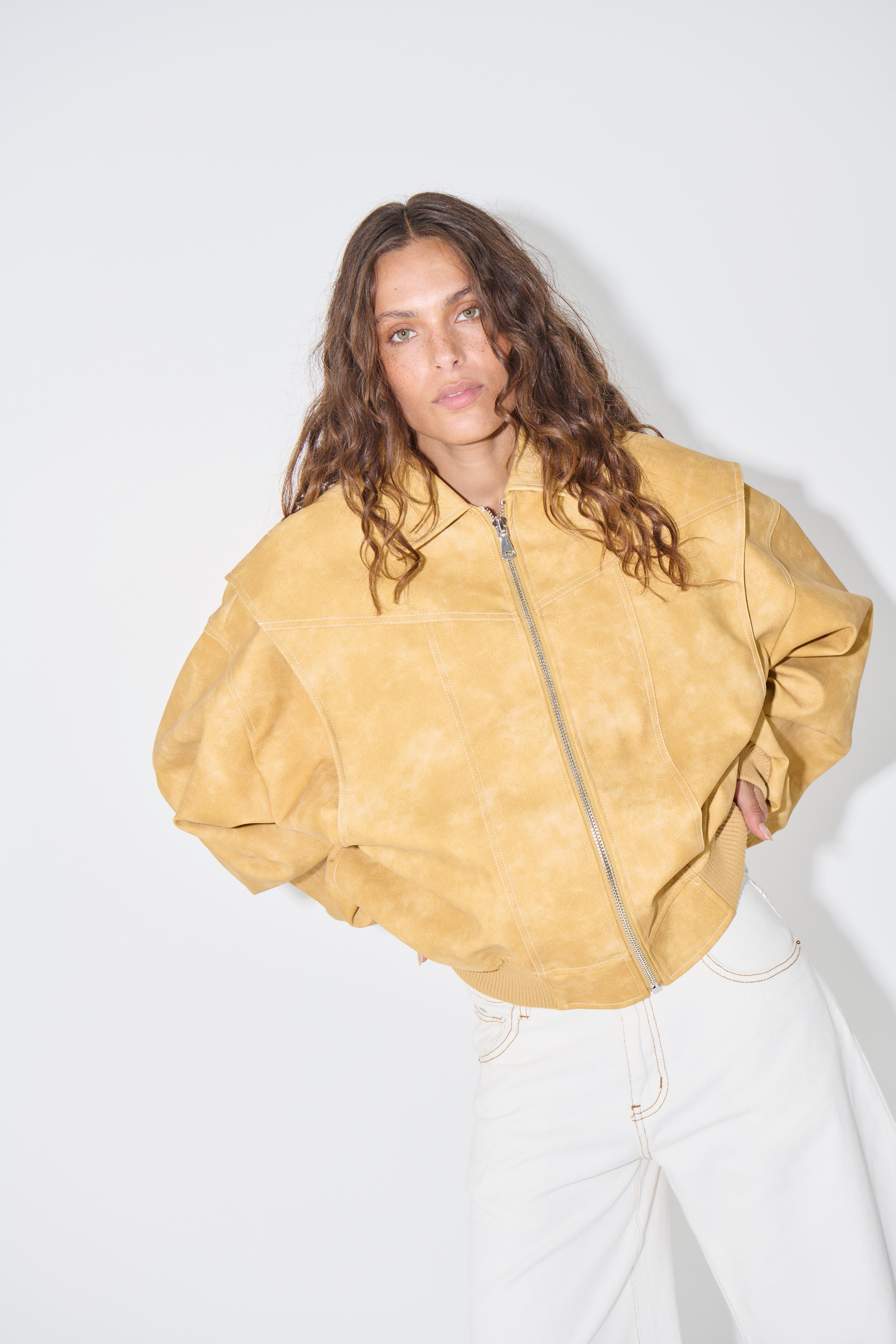 Vista Bomber Mustard