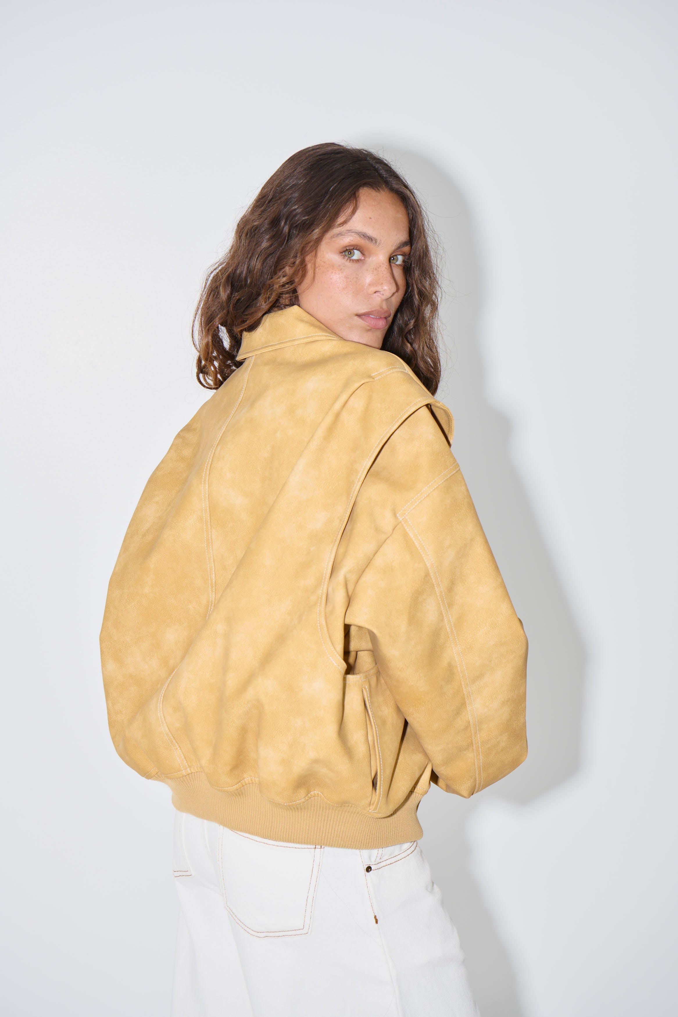 Vista Bomber Mustard