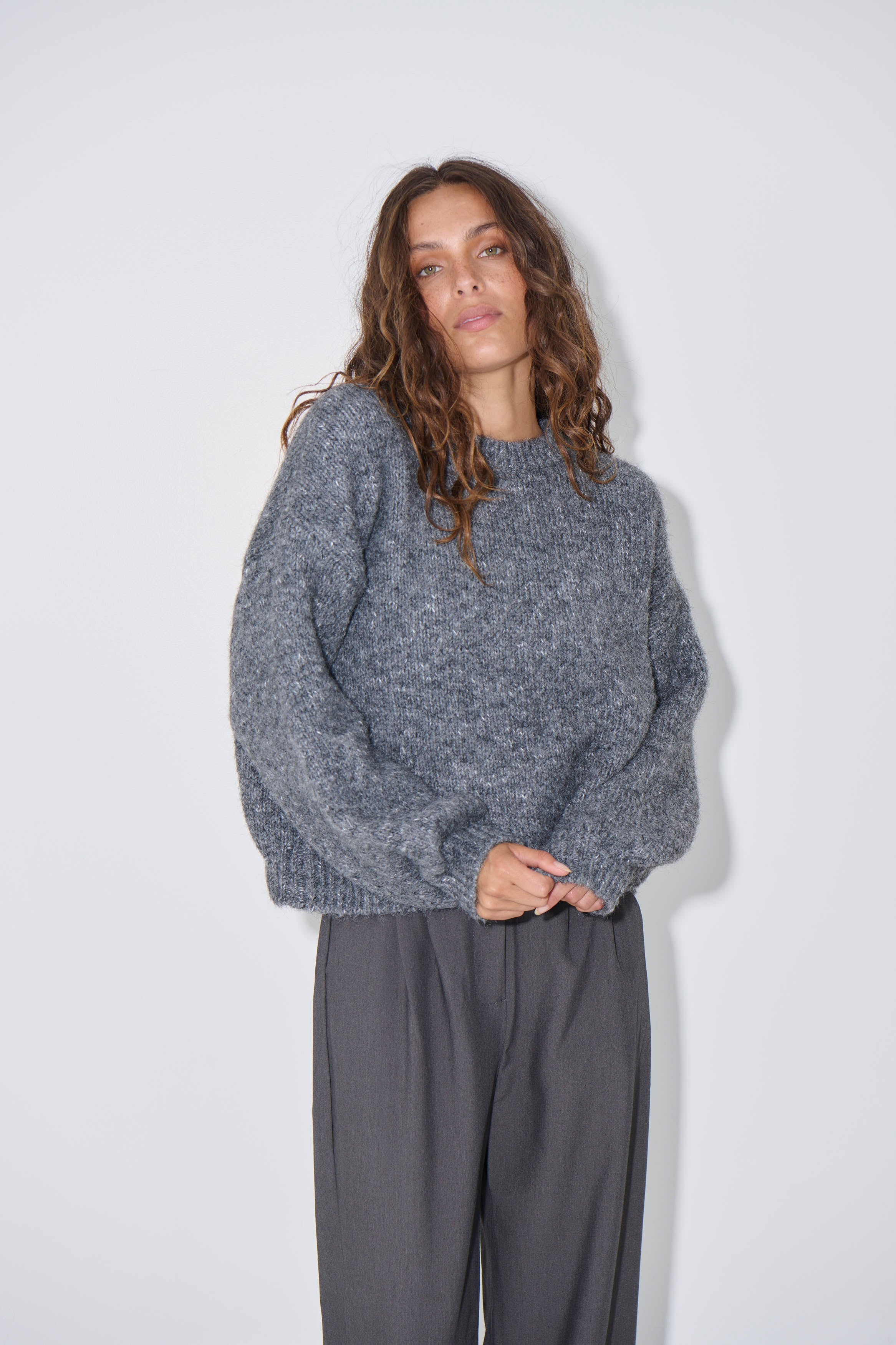 Amber Knit Charcoal