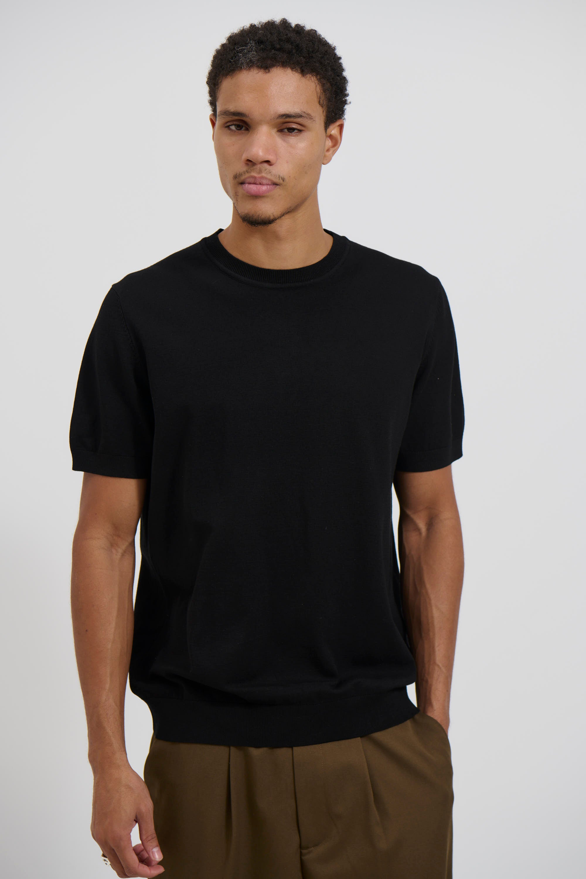 Nigel Fitted Knitted Tee Black