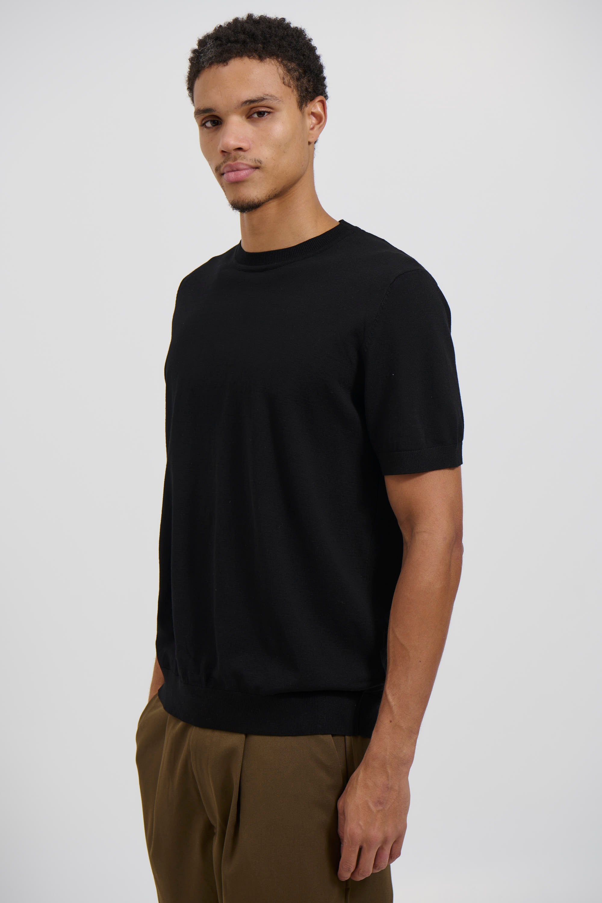 Nigel Fitted Knitted Tee Black