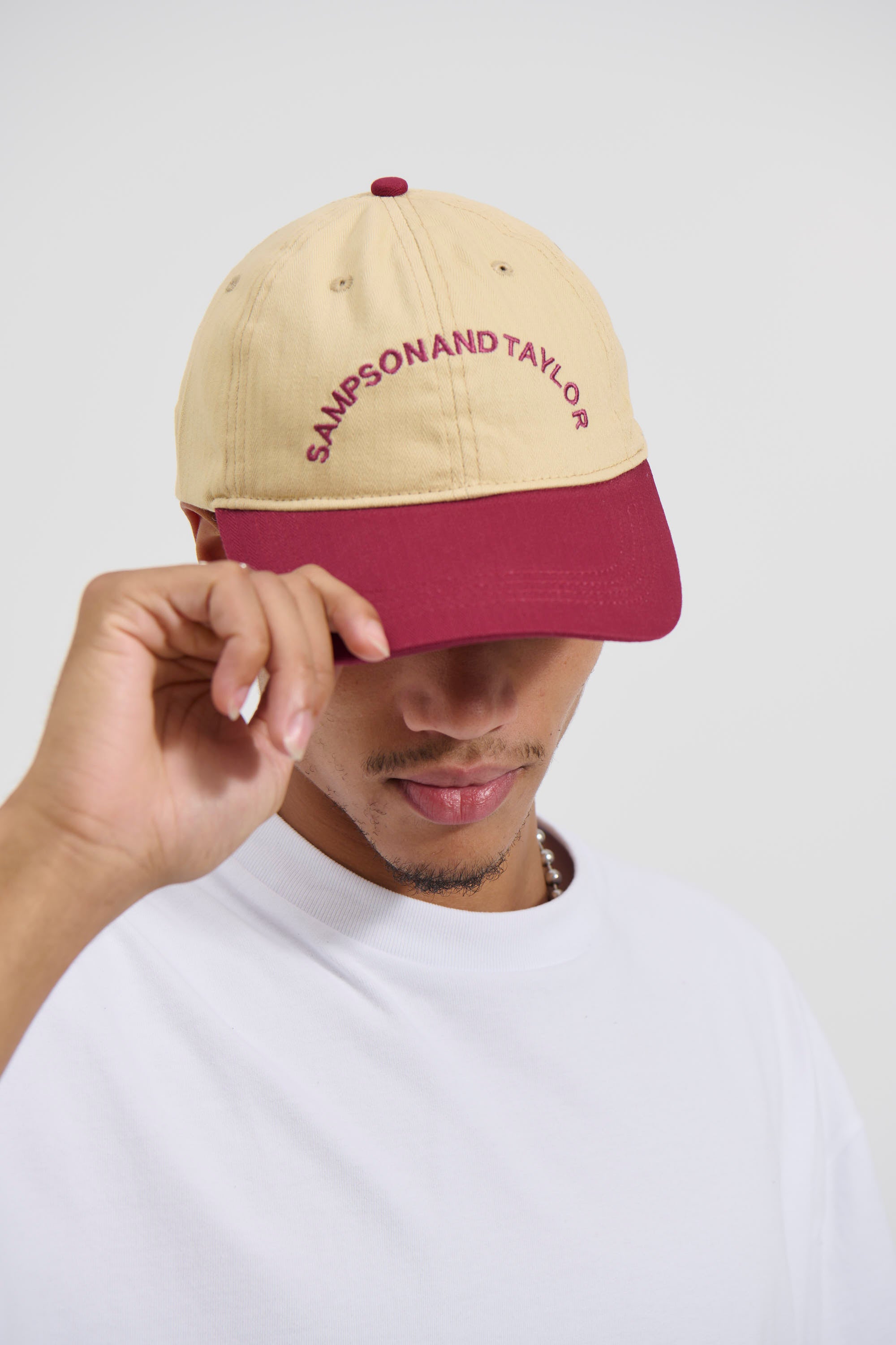 Holiday Cap Beige