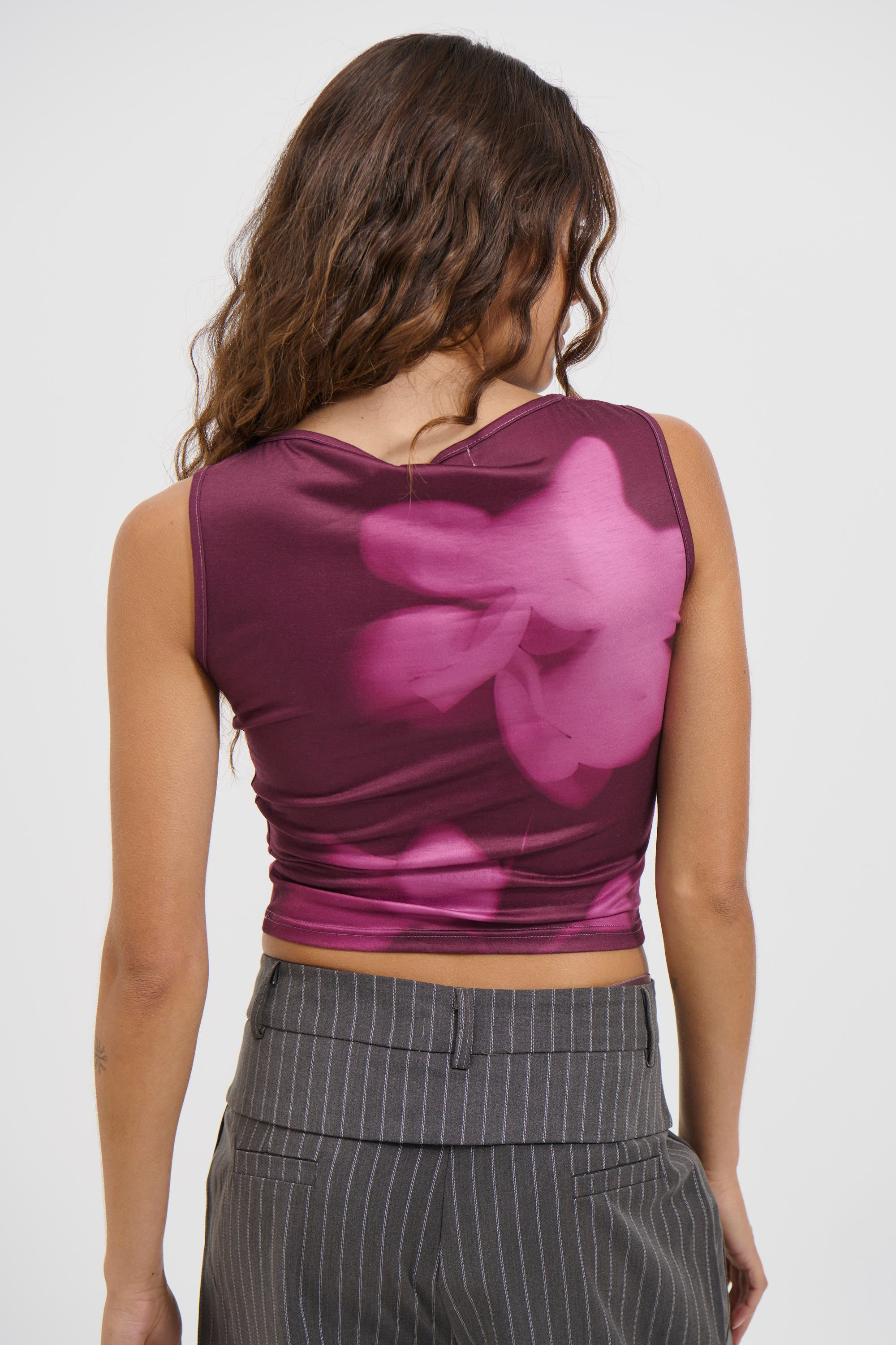 Lorelai Blossom Tank Burgandy