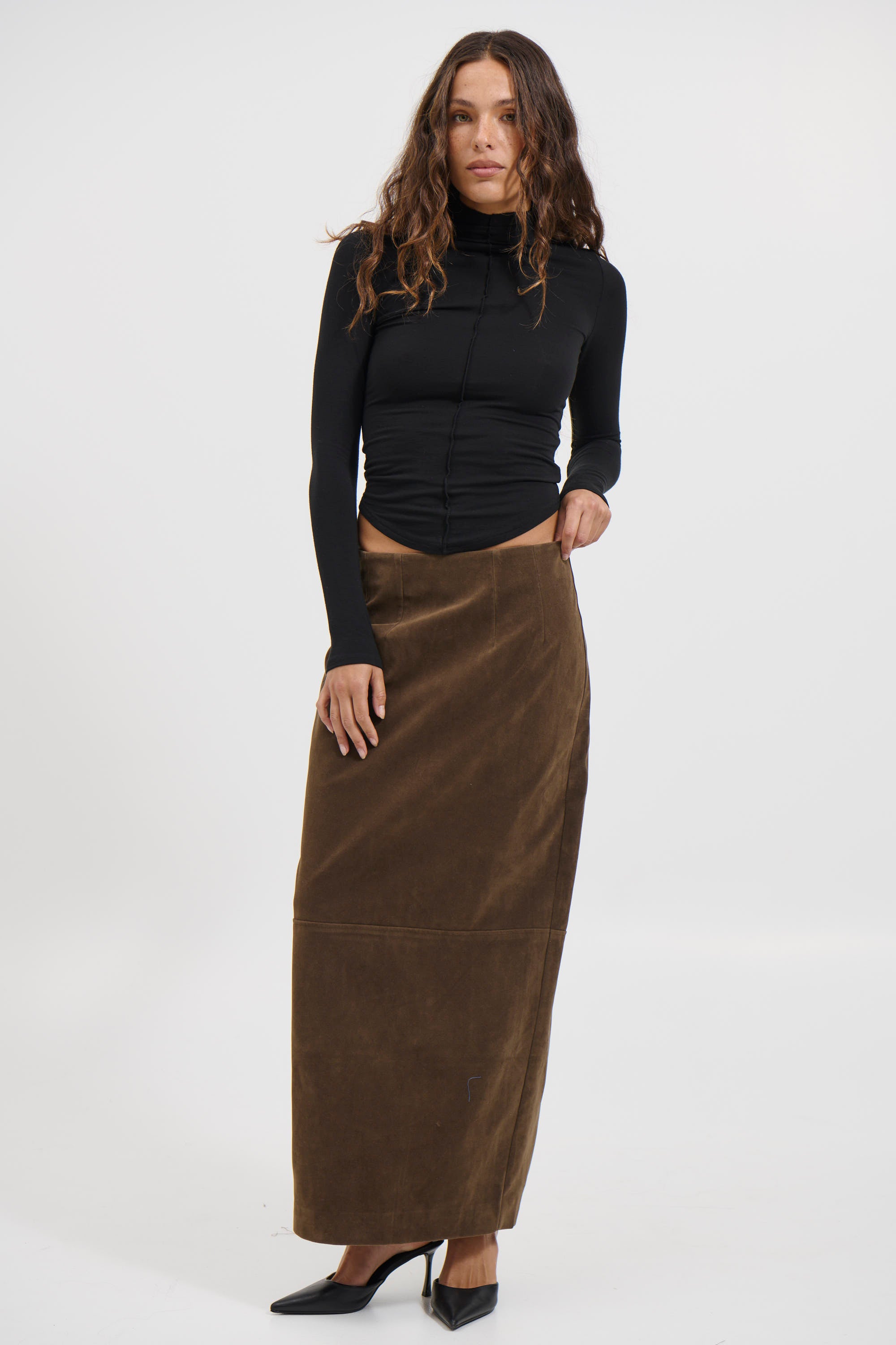 Anisa Turtle Neck Shadow