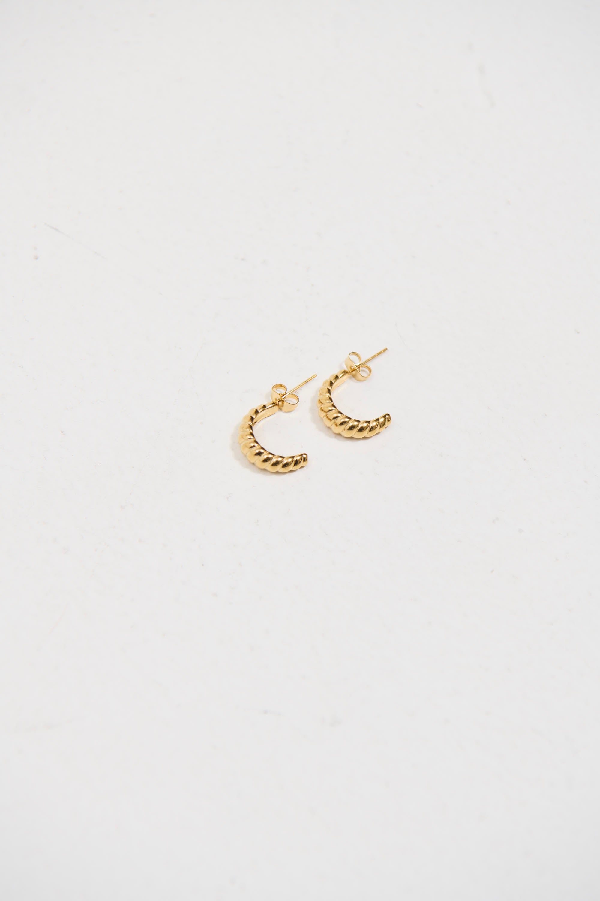 Oia Hoop Earring Gold