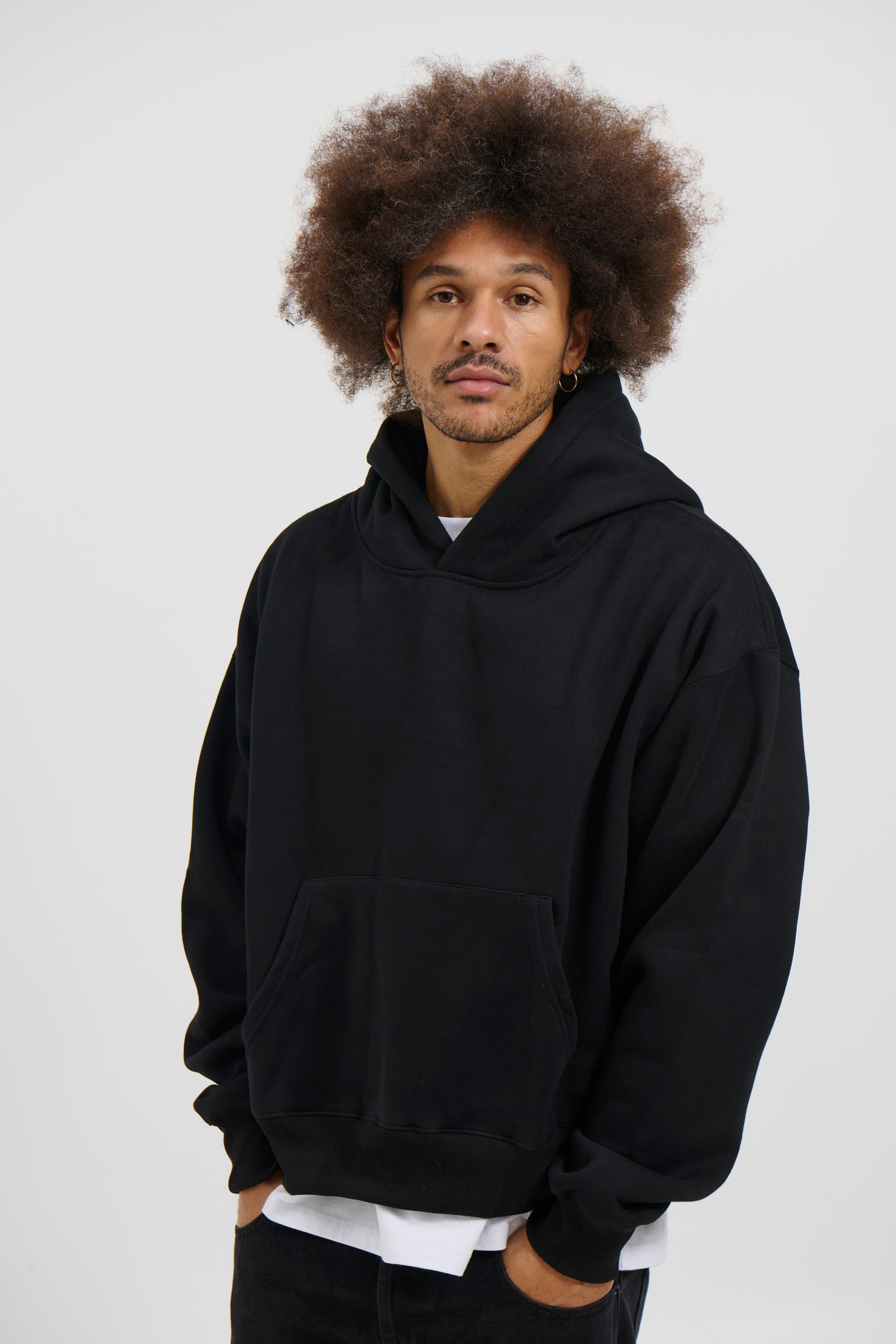 Roman Cropped Drop Hoodie Black