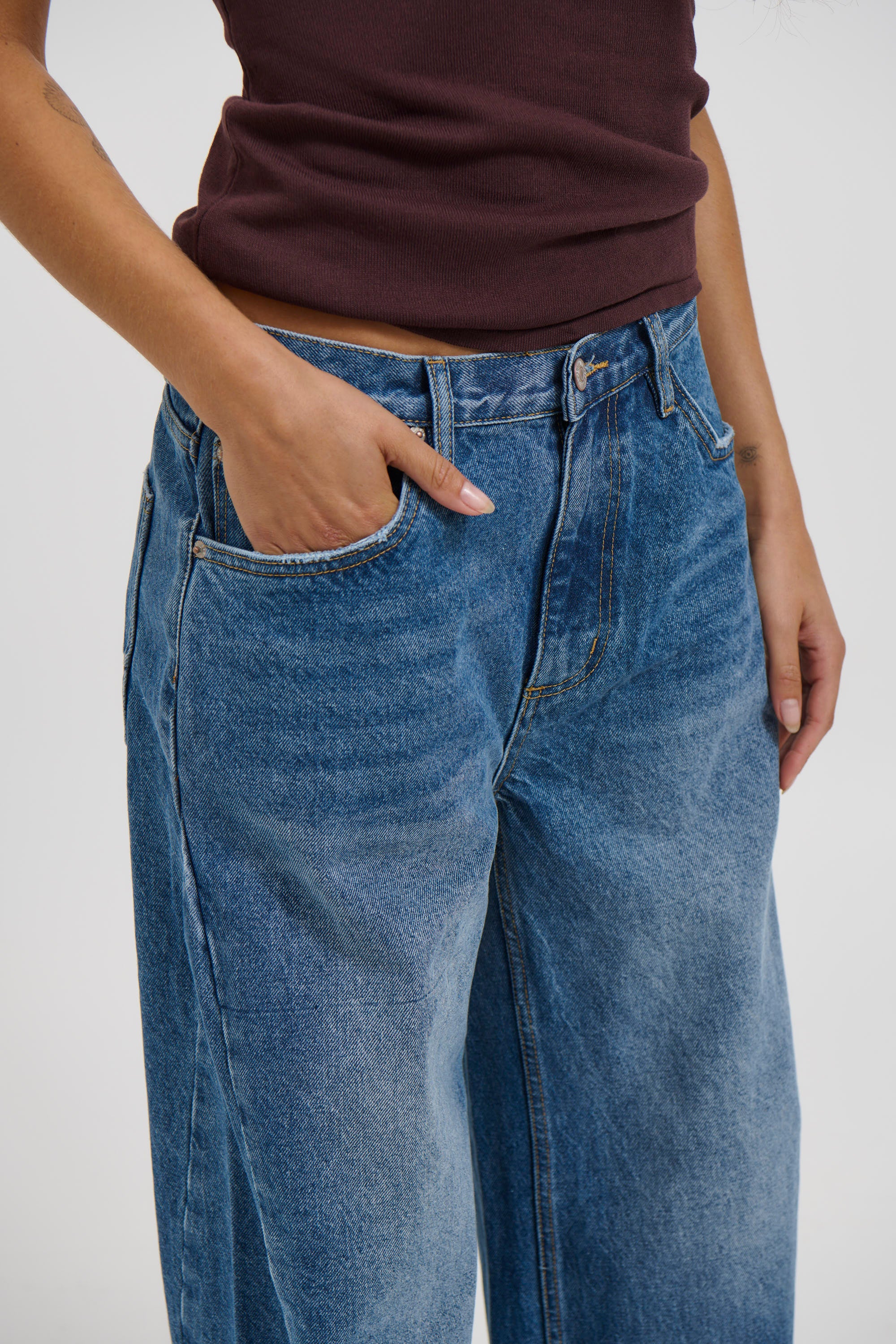 Brooklyn Barrel Leg Jean True Blue