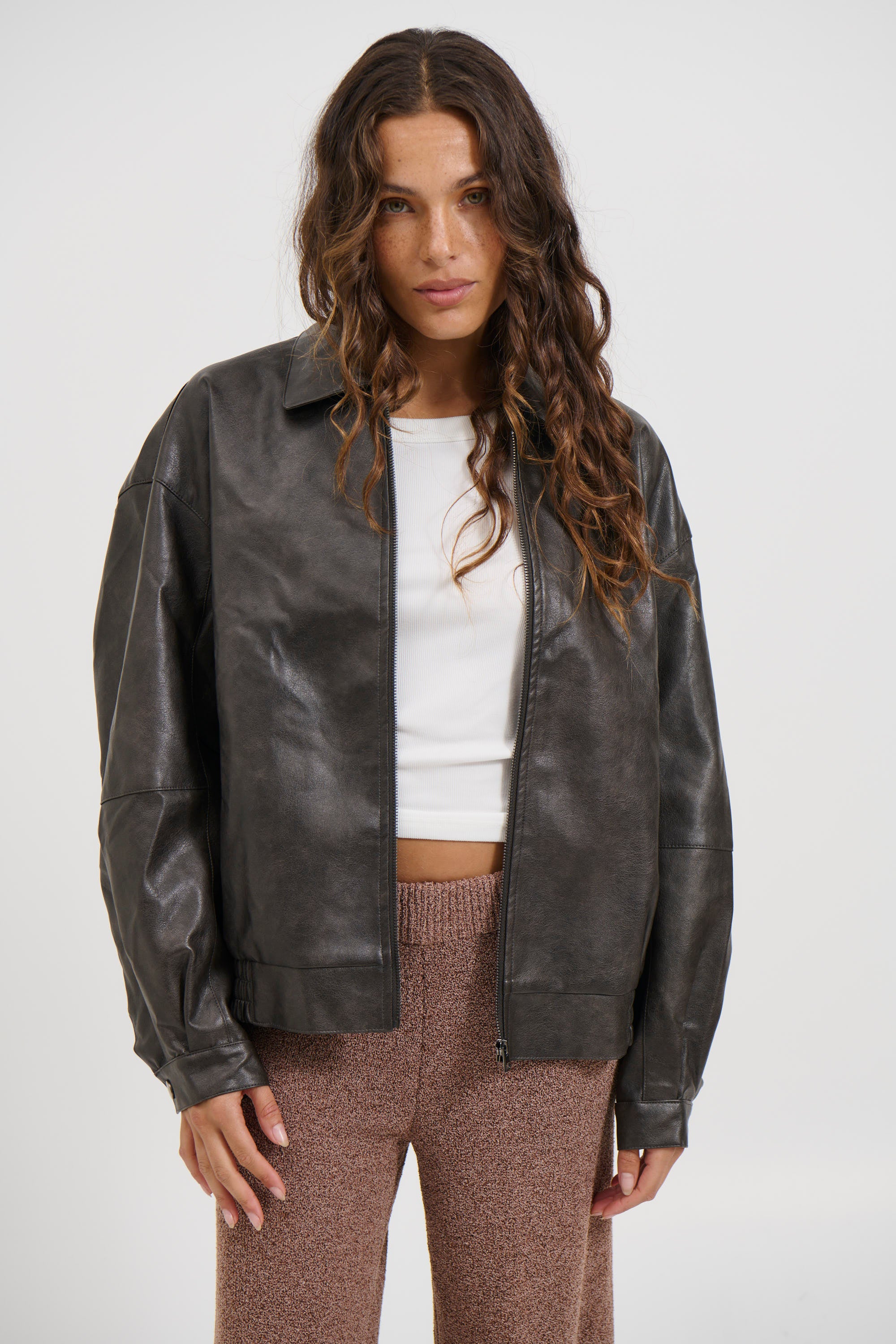 Denny Bomber Vintage Black - FINAL SALE