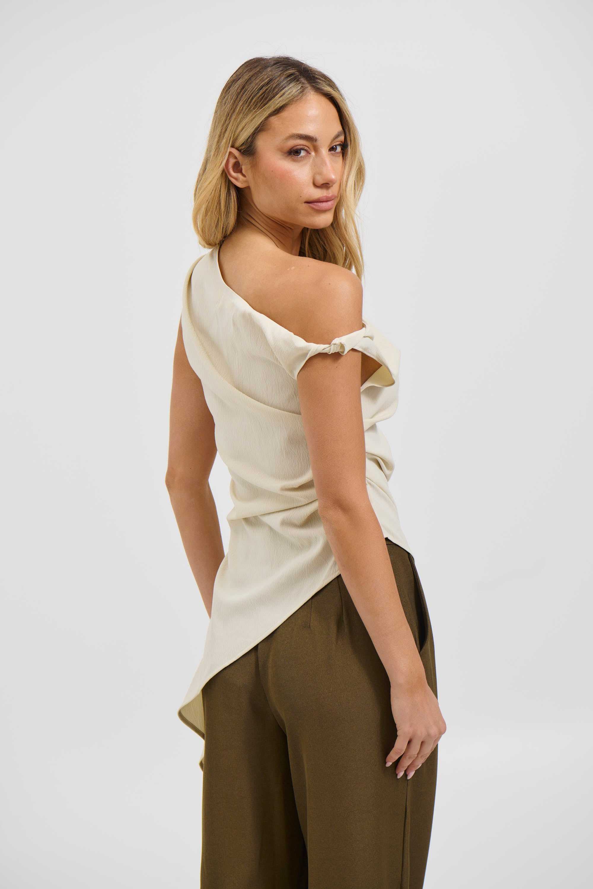 Macey Top Ivory
