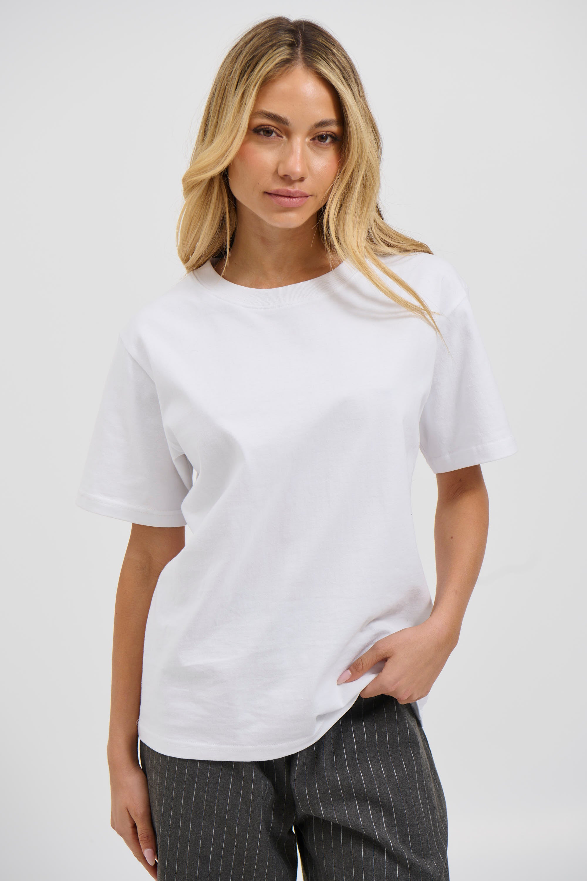 Annalise Tee White