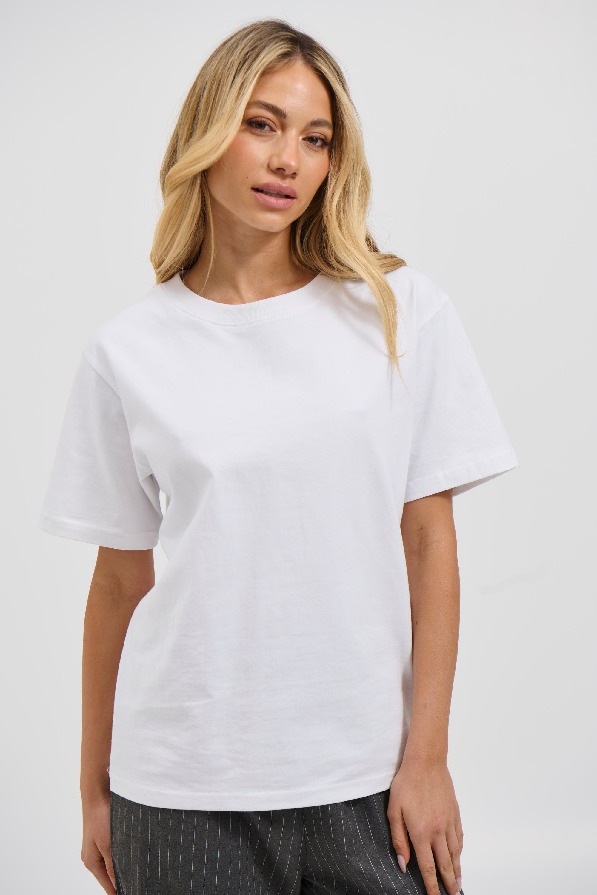 Annalise Tee White