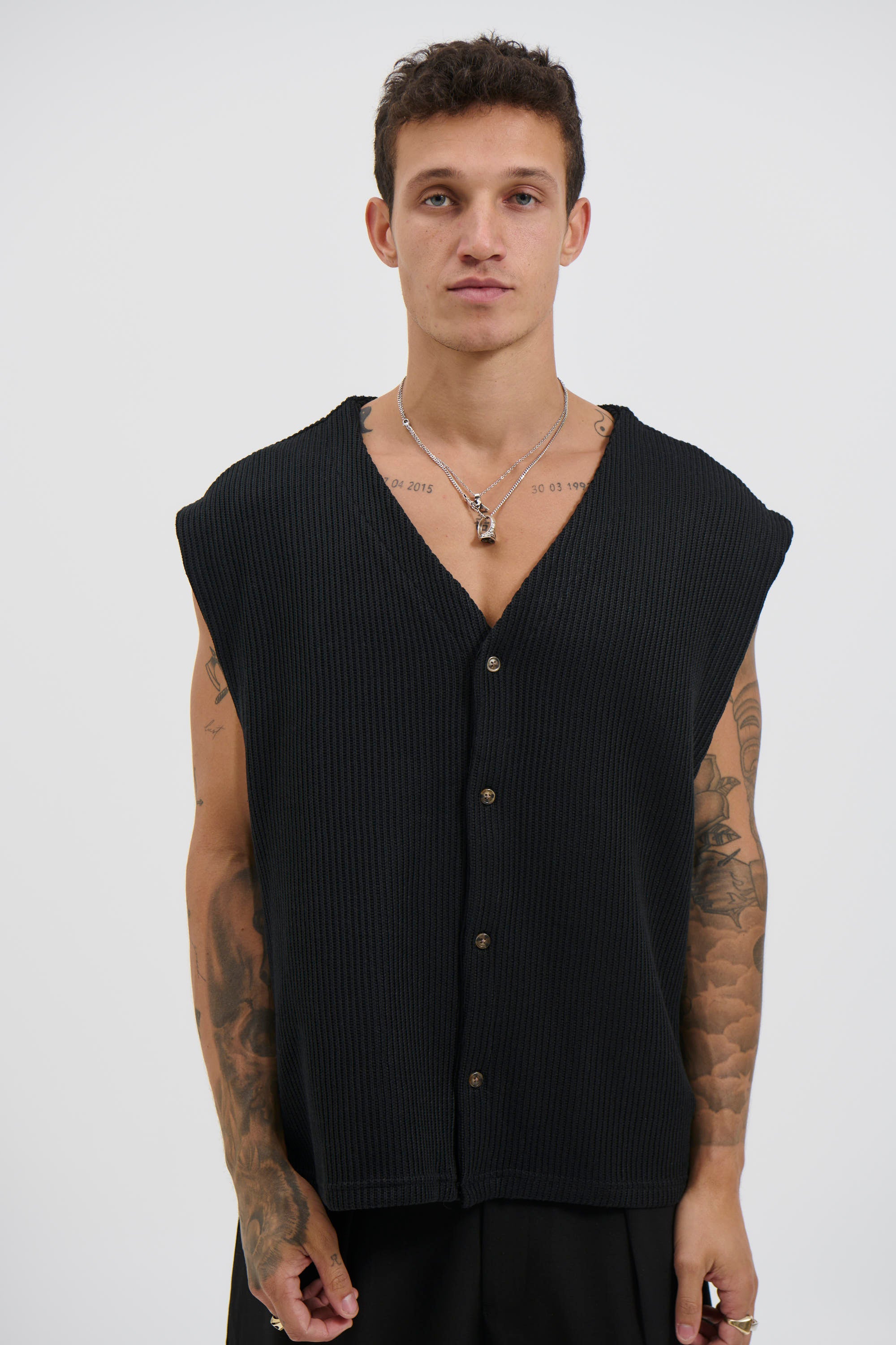 Cassius Knitted Vest Black
