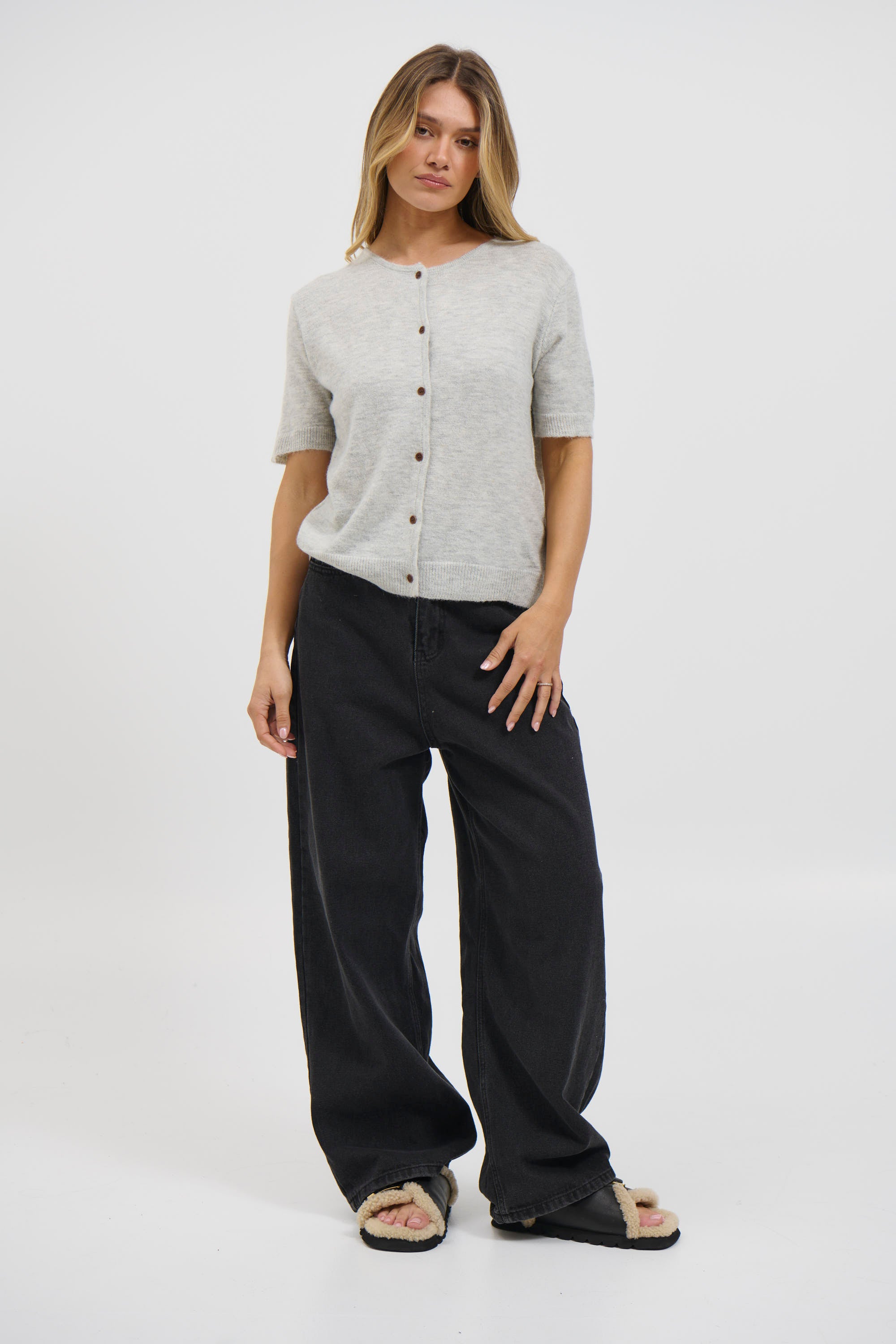 Geisha Short Sleeve Top Grey