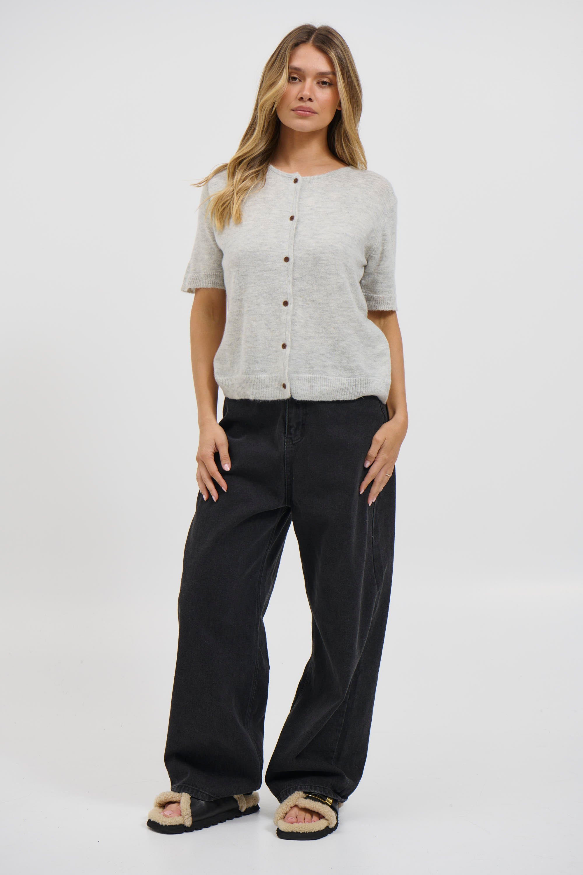 Geisha Short Sleeve Top Grey