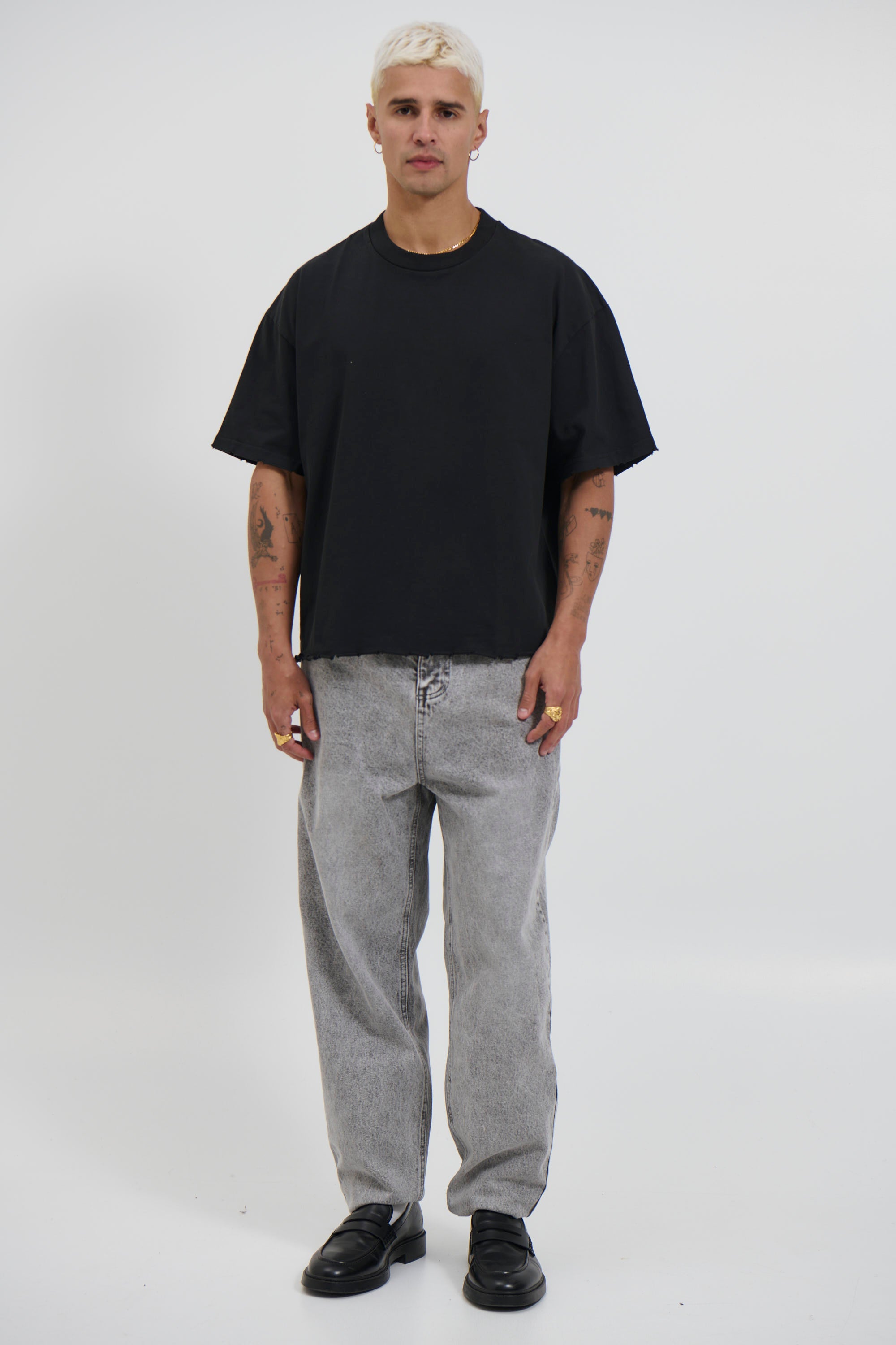 Raw Crop Distress Tee Black