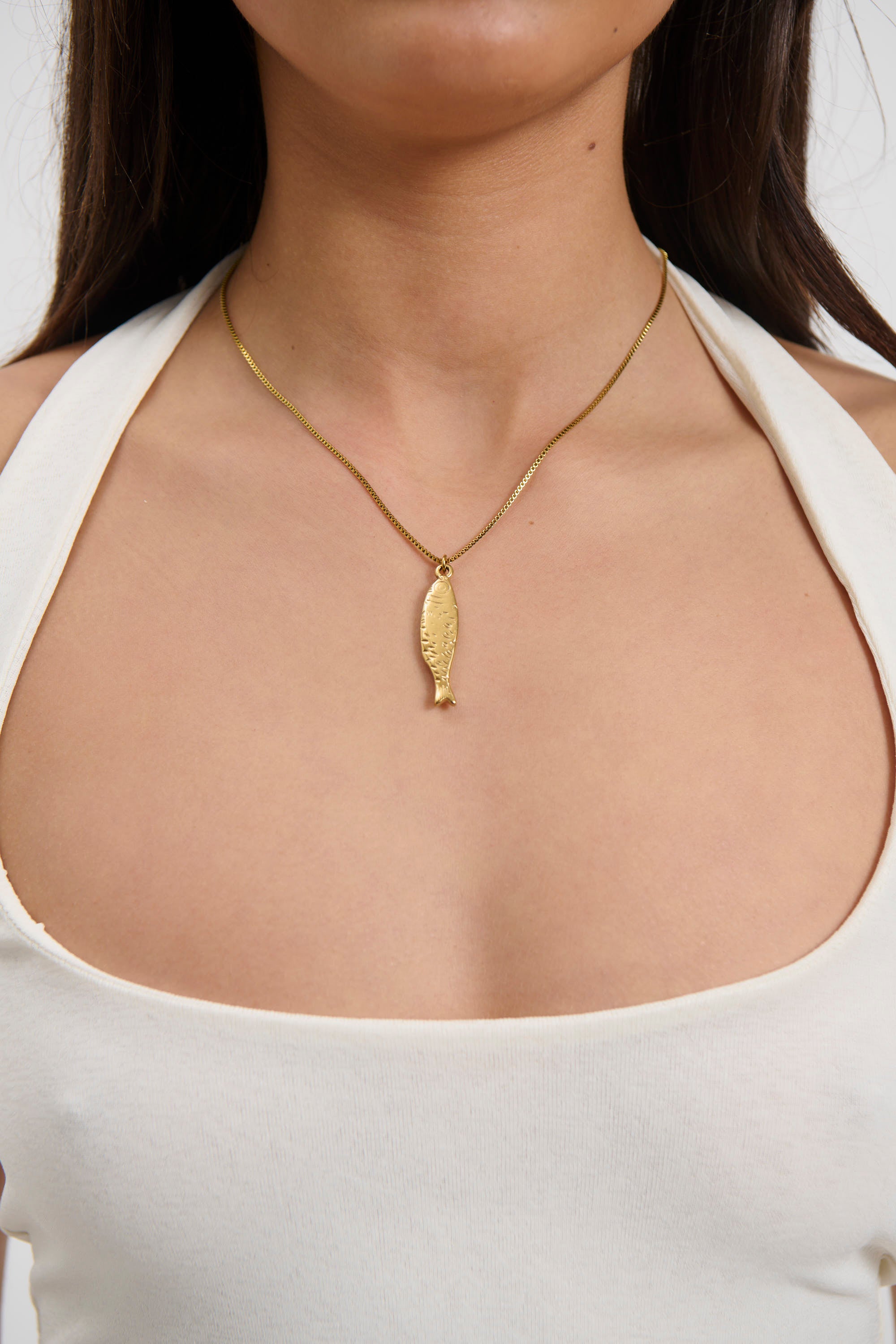 Delphi Mini Fish Necklace Gold