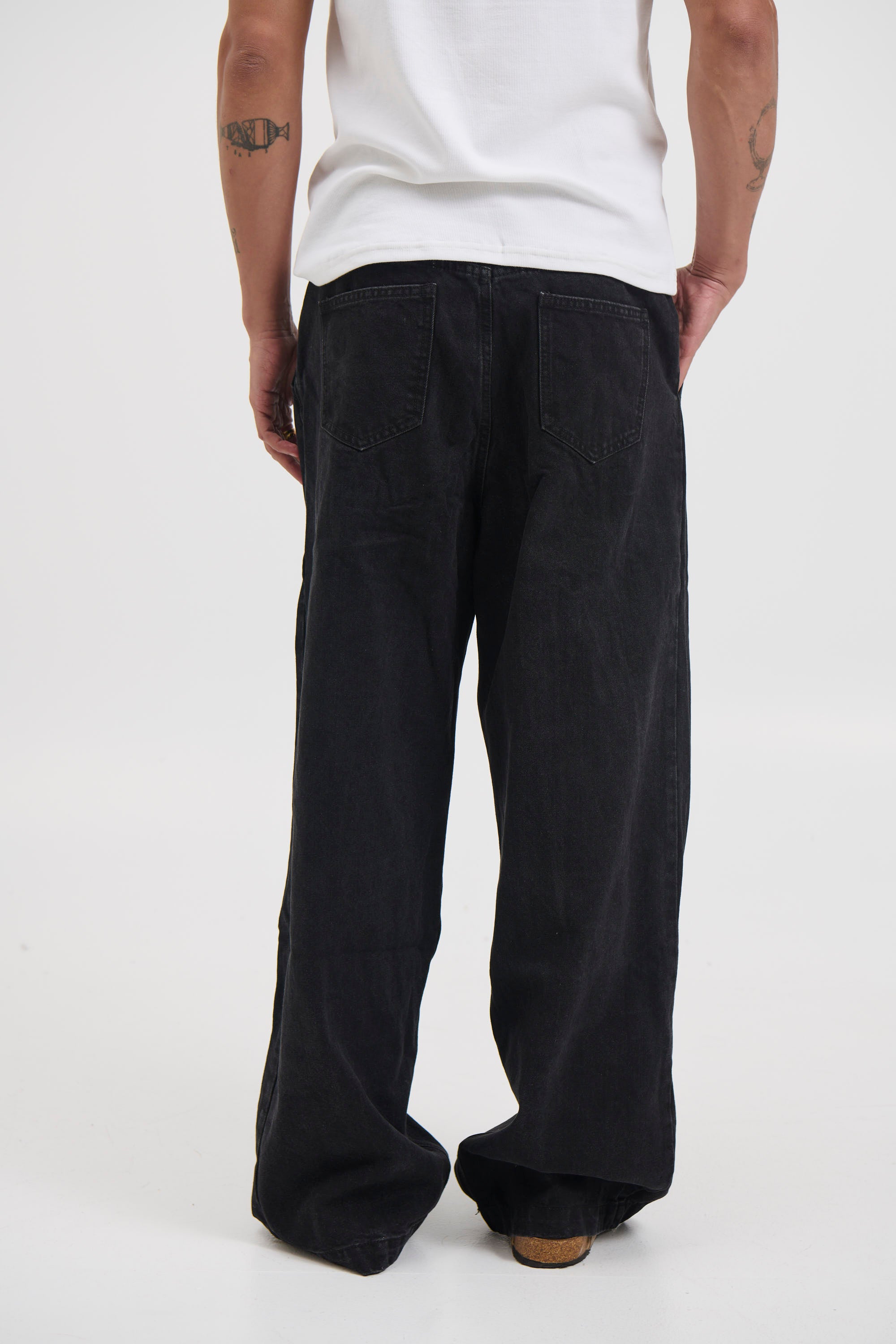 Robert Folded Jean Black