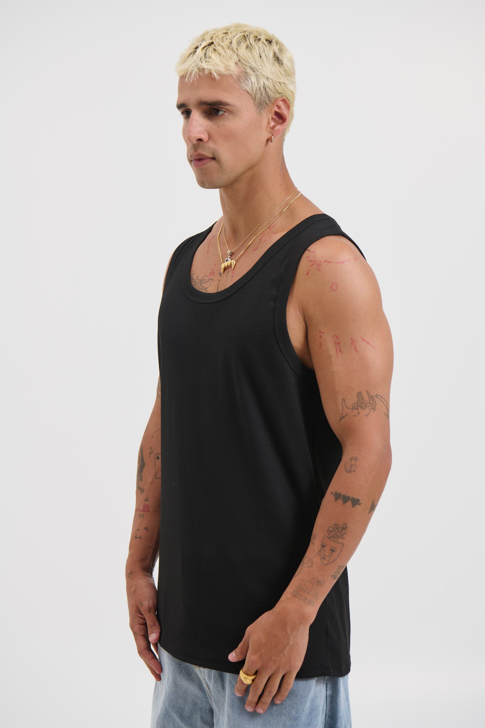 Ruben Fitted Tank Black