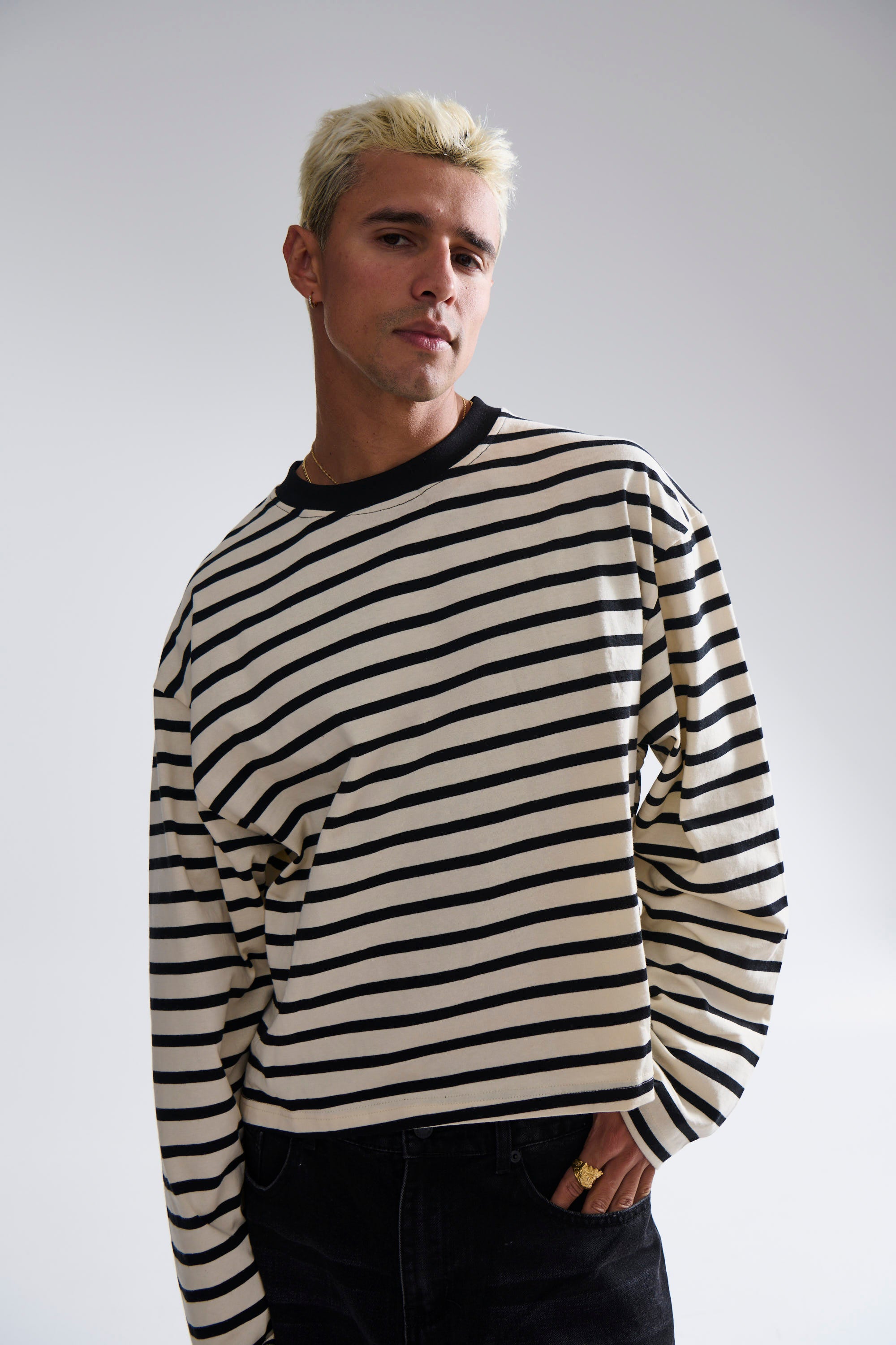Cropped Long Sleeve Black Stripe