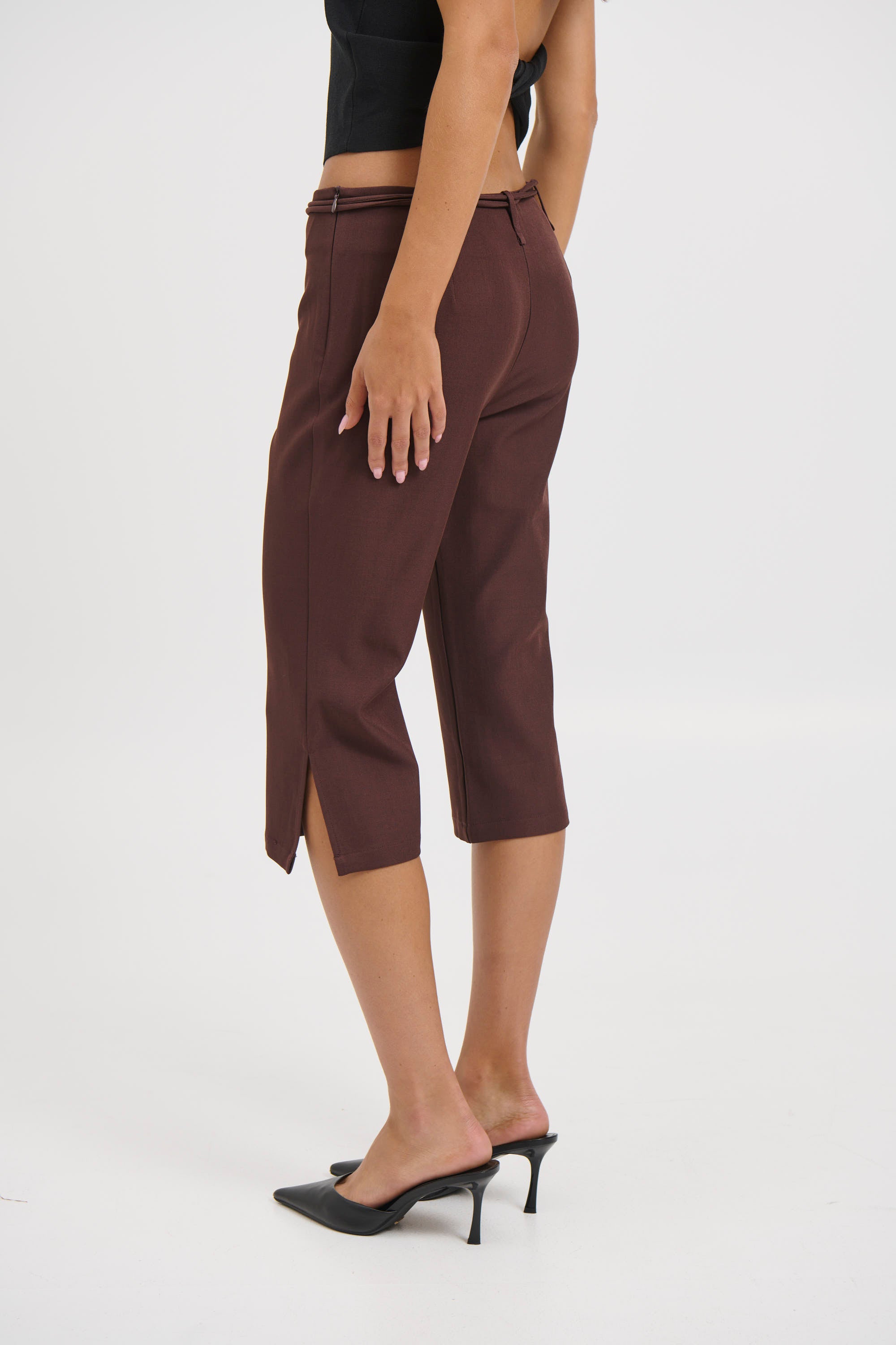 Nardia Capri Pant Chocolate