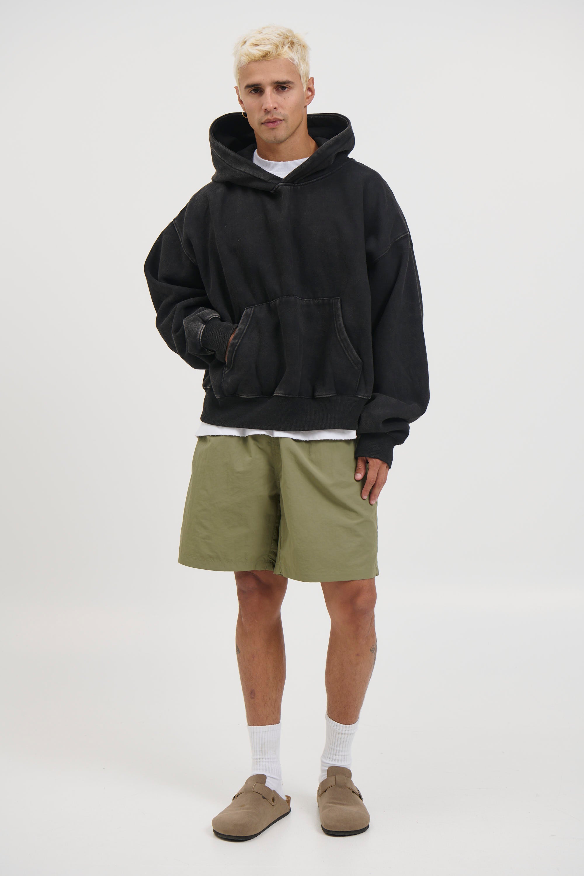 Nylon Walk Short Khaki