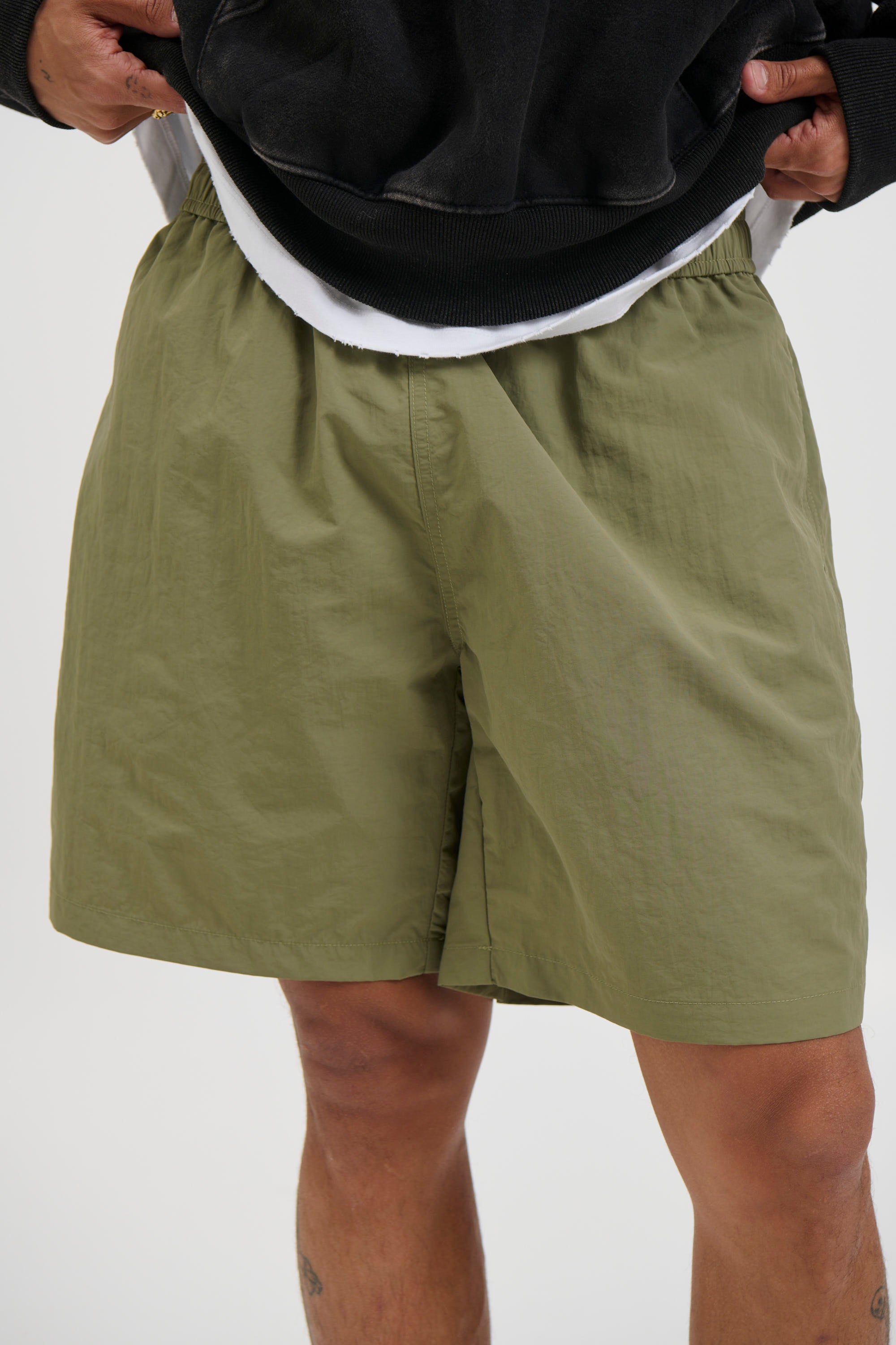 Nylon Walk Short Khaki