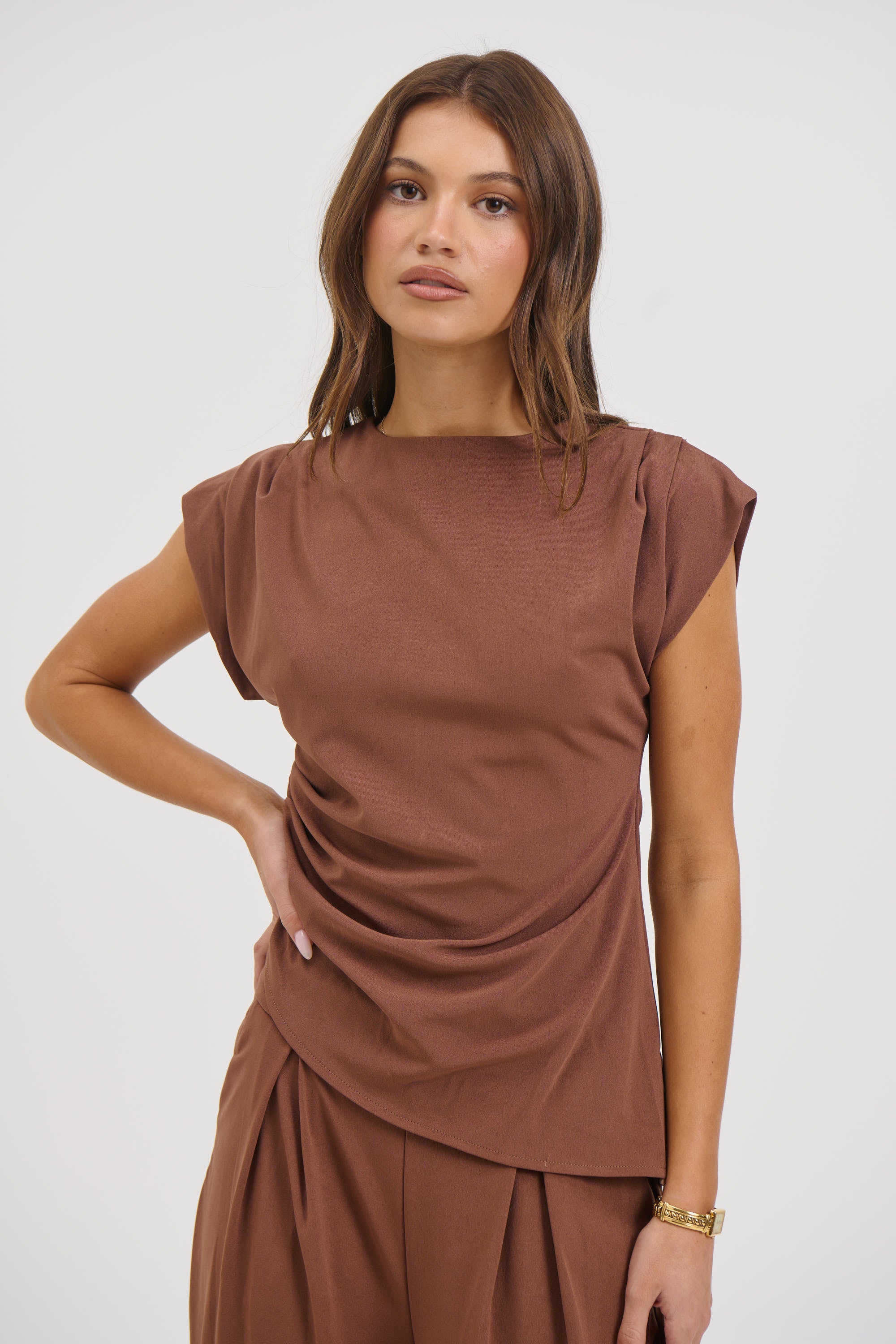 Sara Top Chocolate