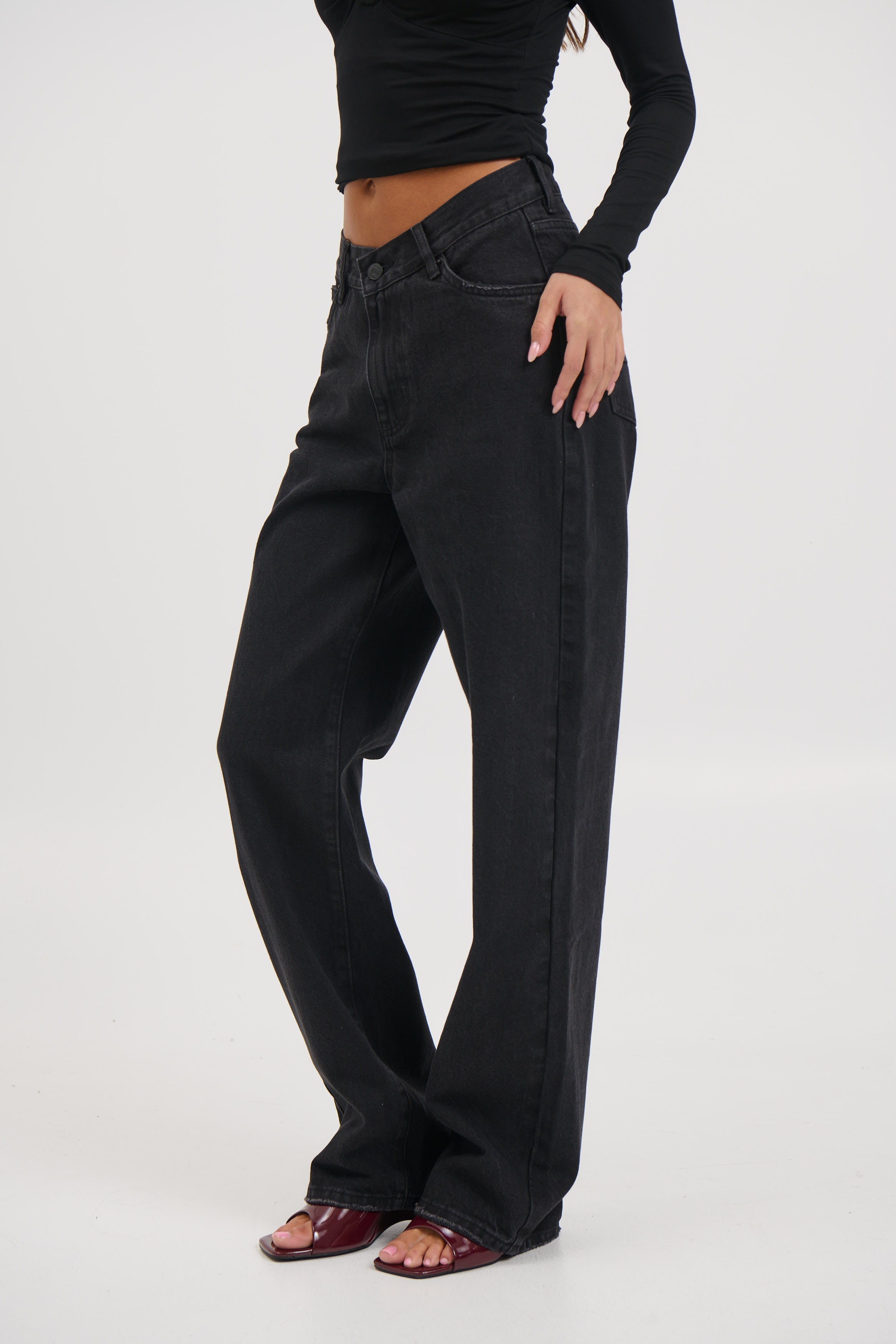 Vera Jean Backstage Black