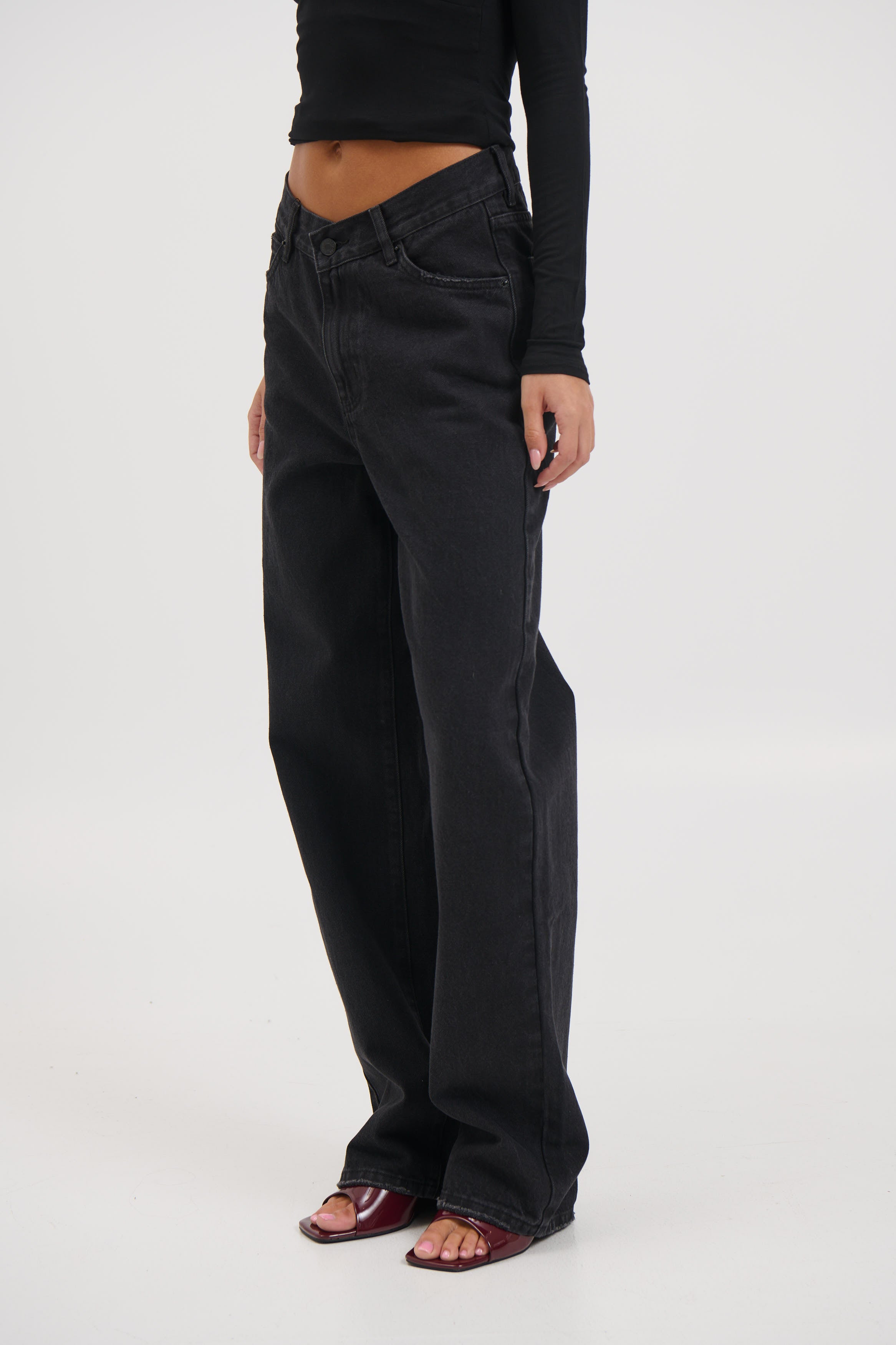 Vera Jean Backstage Black