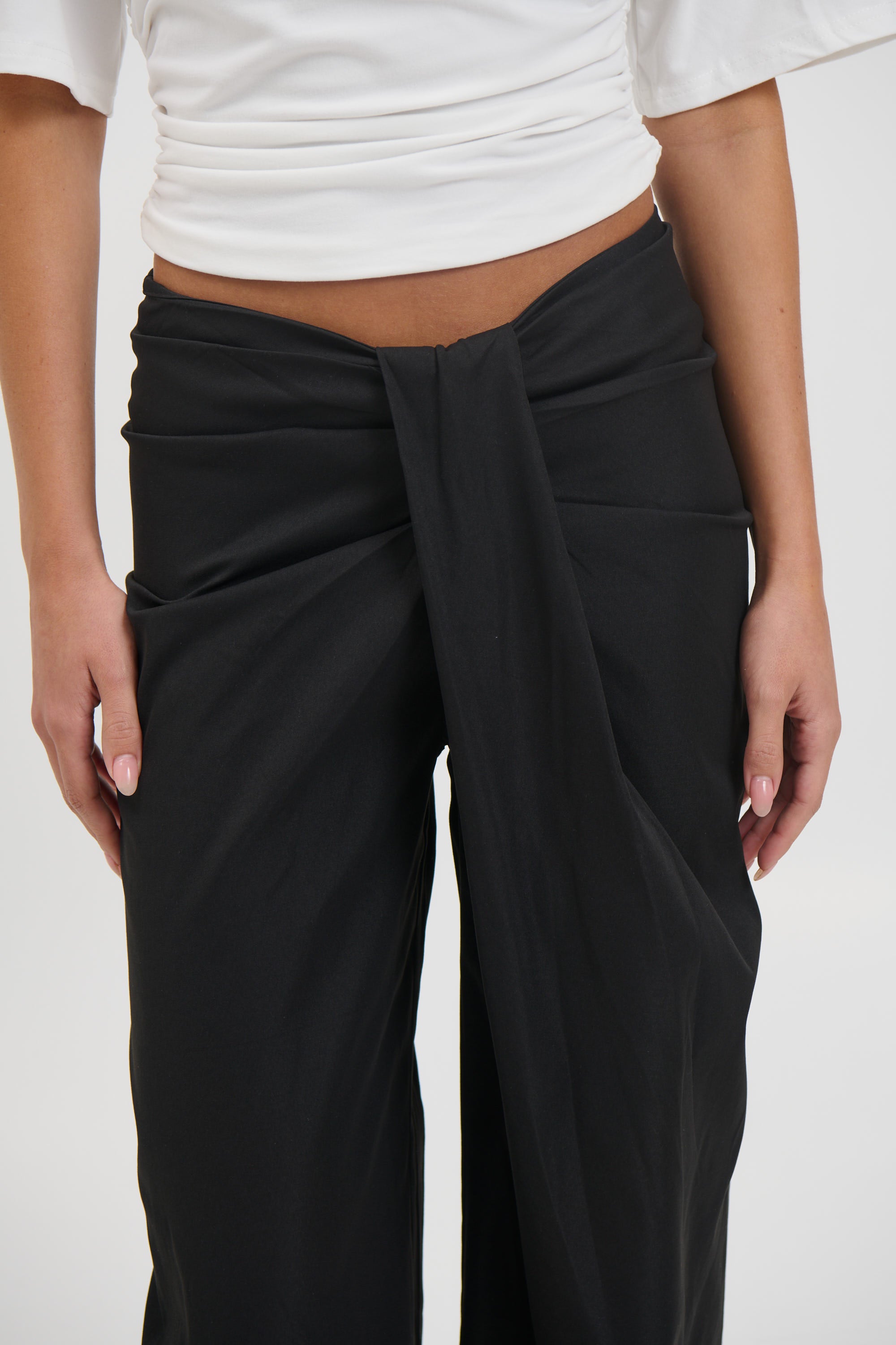 Zaya Pant Black