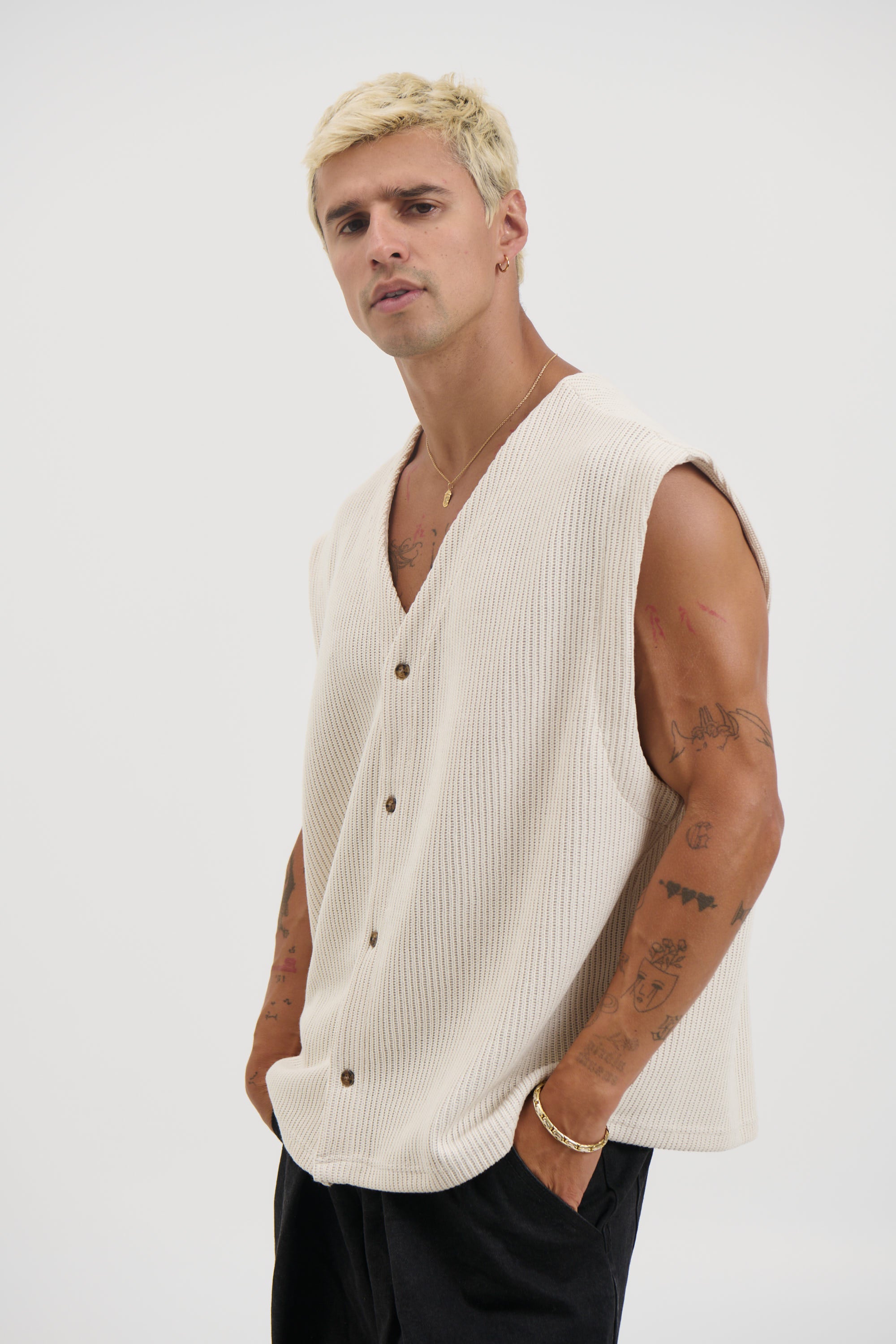 Cassius Knitted Vest Sand