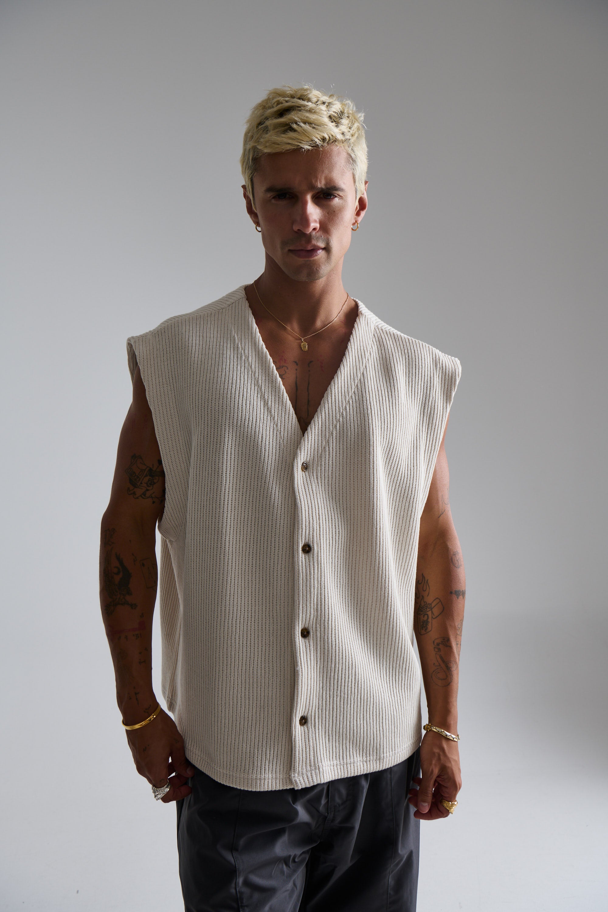 Cassius Knitted Vest Sand