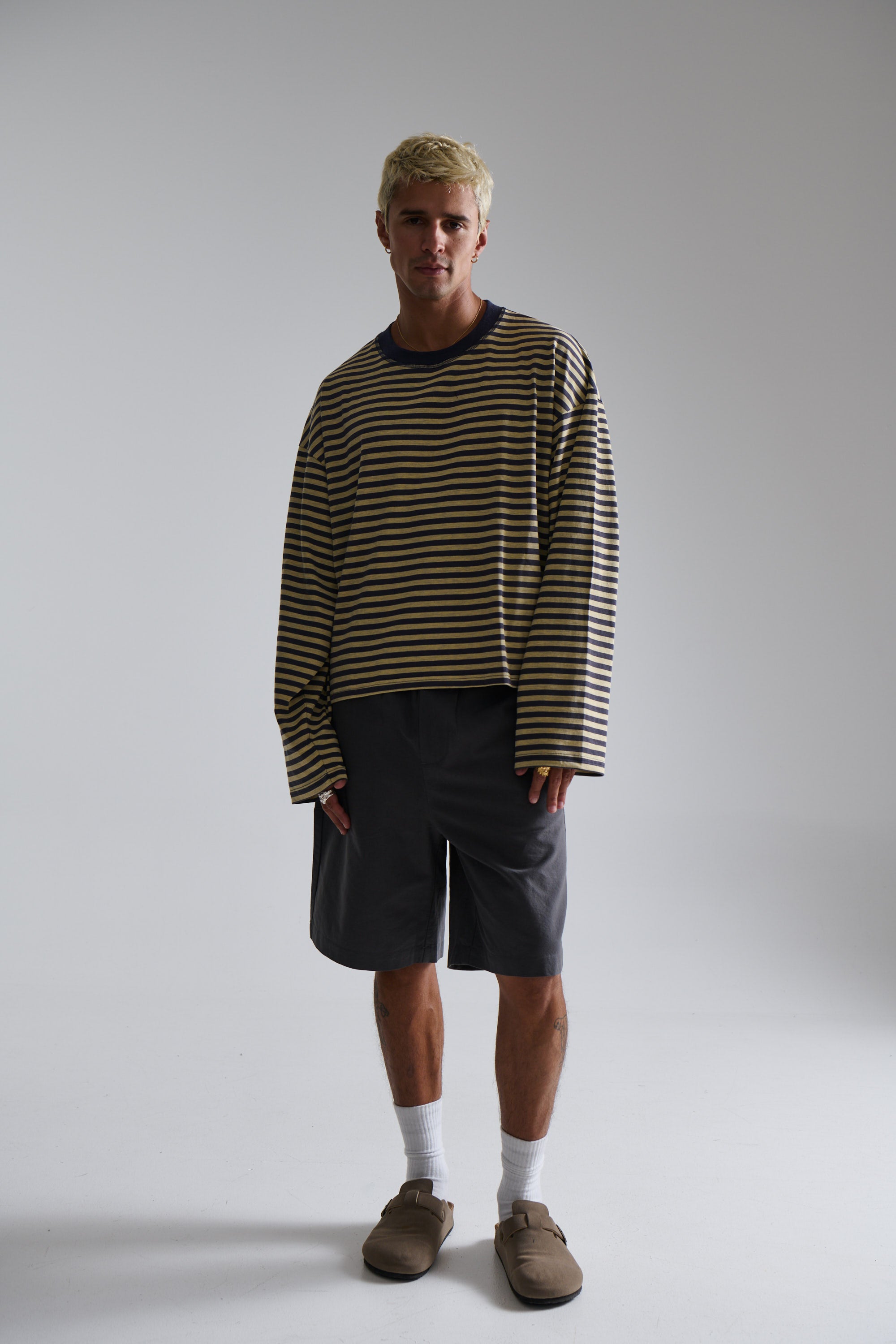 Mike Relaxed Short Grey