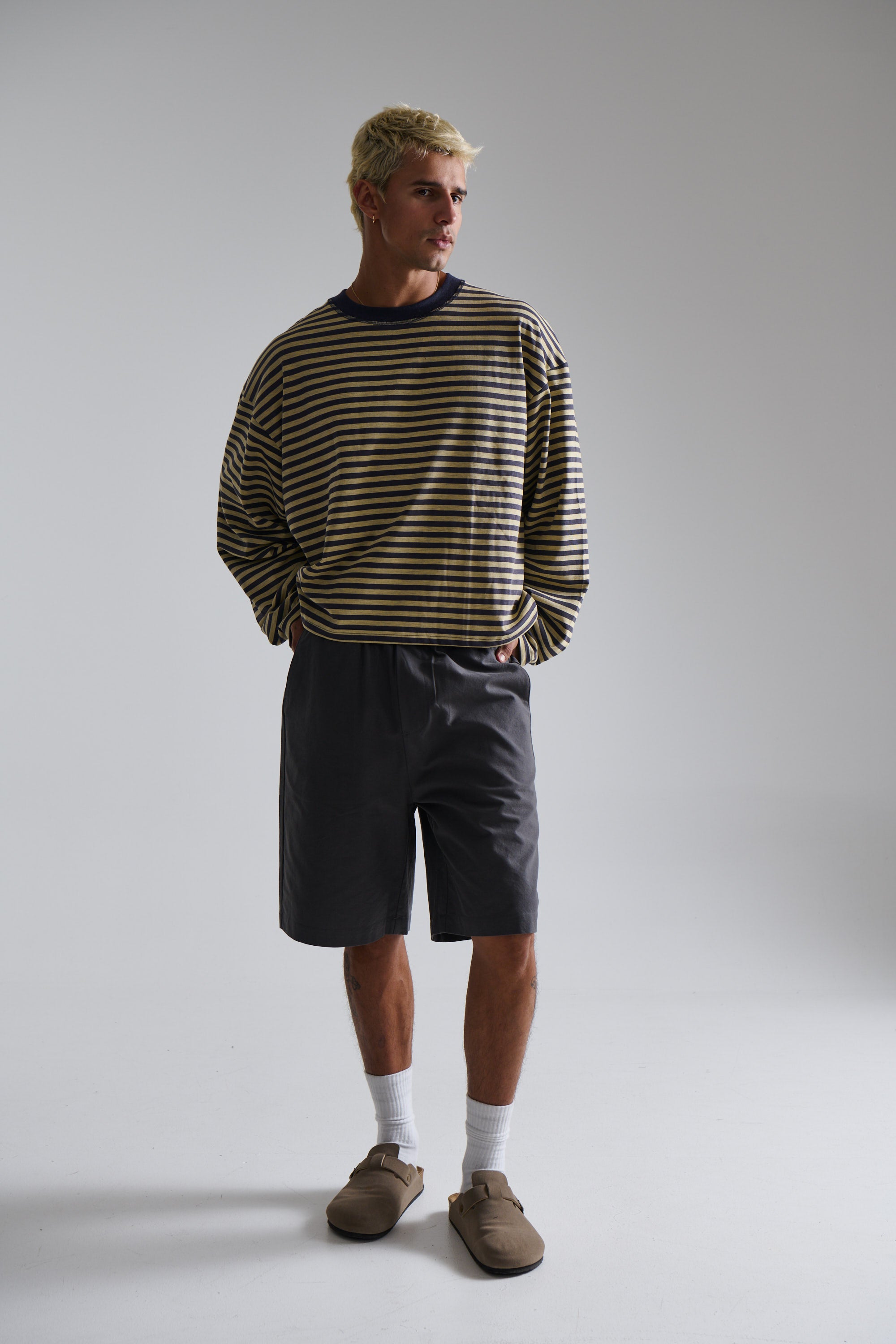 Mike Relaxed Short Grey